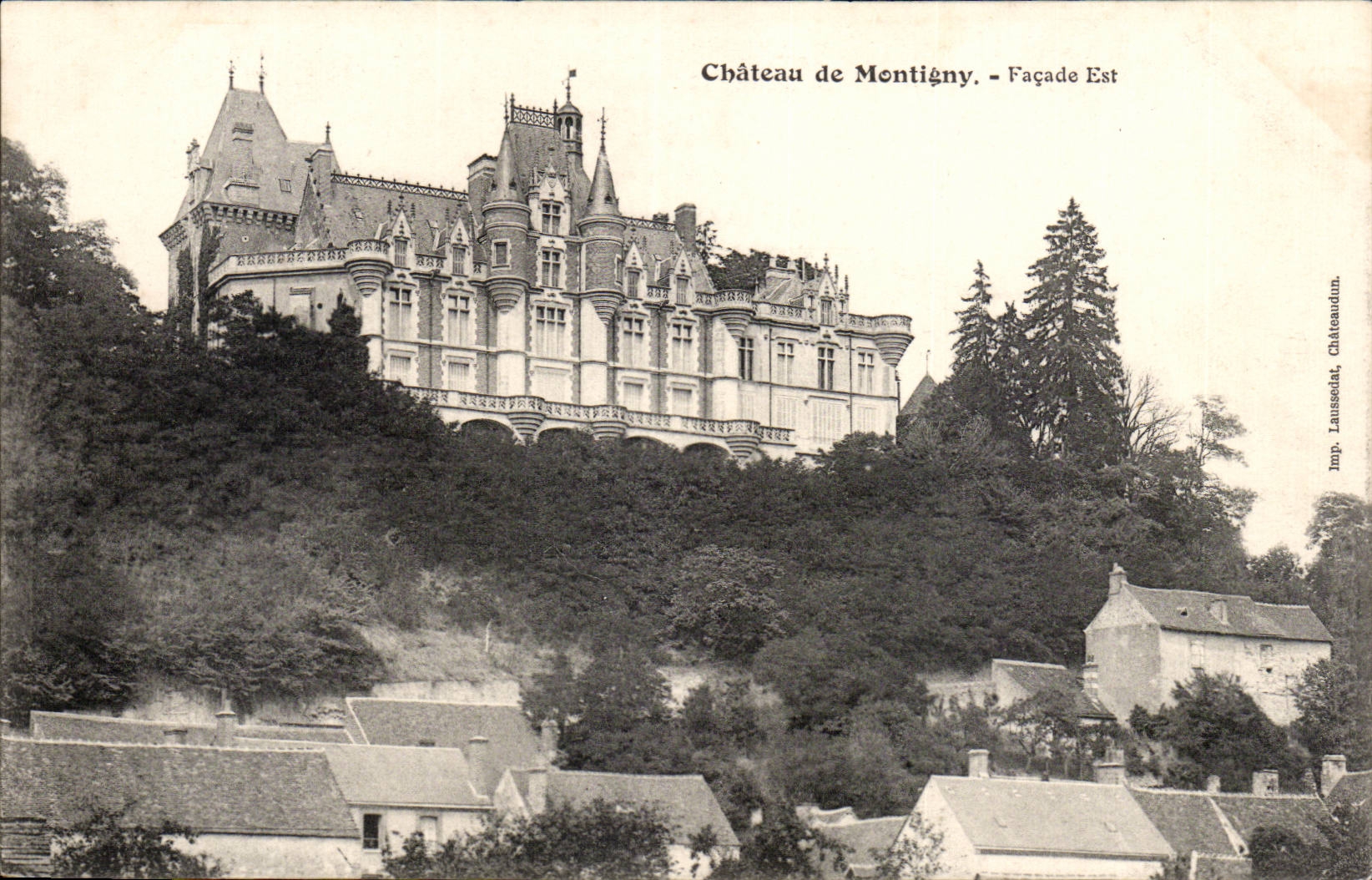 CPA Schloss der Montigny Fassade ist