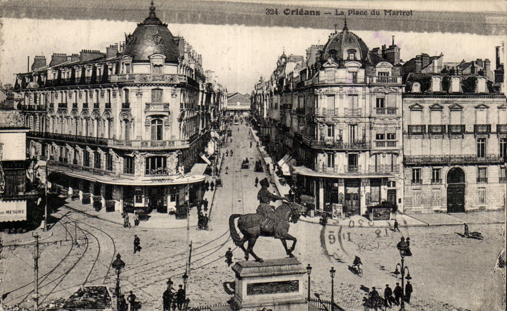 CPA Orleans the place of Martroi