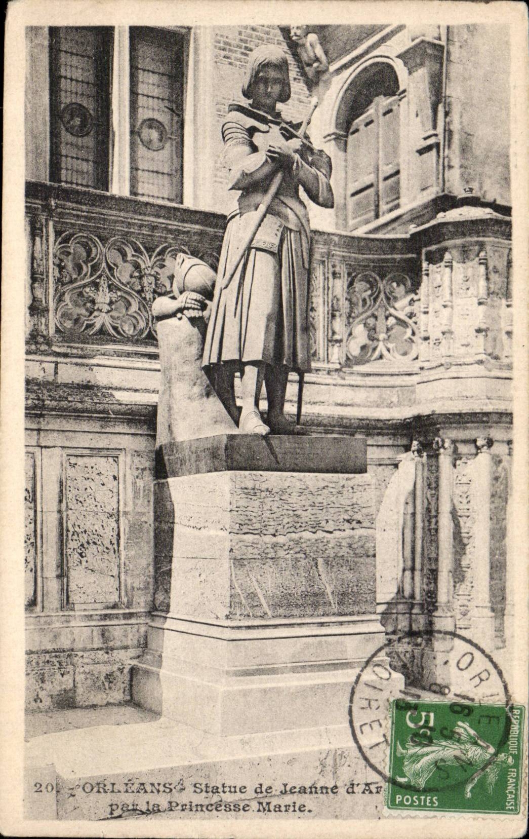 CPA Orleans Statue of Jeanne of arc by the Marie princess