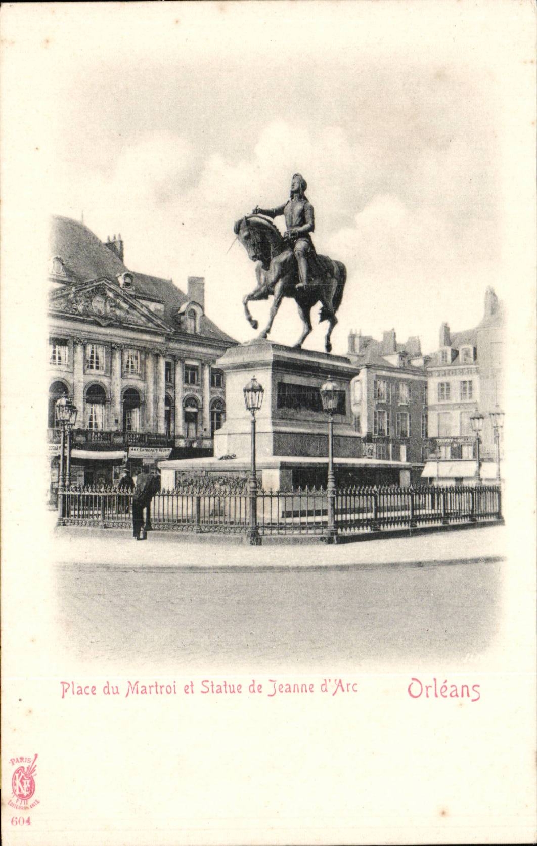 CPA Orleans Places of Martroi and Statue of Jeanne d' Arc