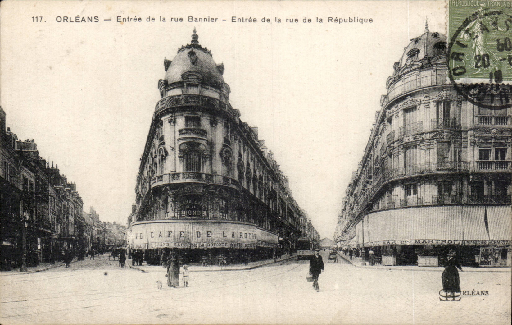CPA Orleans Entrance of the street Bannier Entrance of the street of the Republic