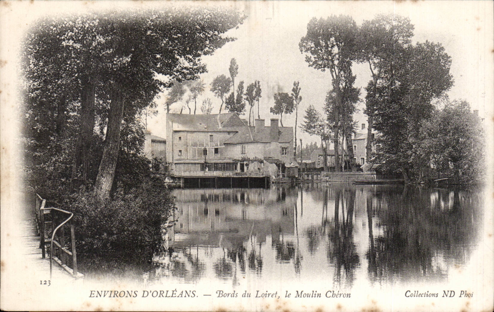 CPA Surroundings of Orleans Edges of Loiret the Cheron Mill