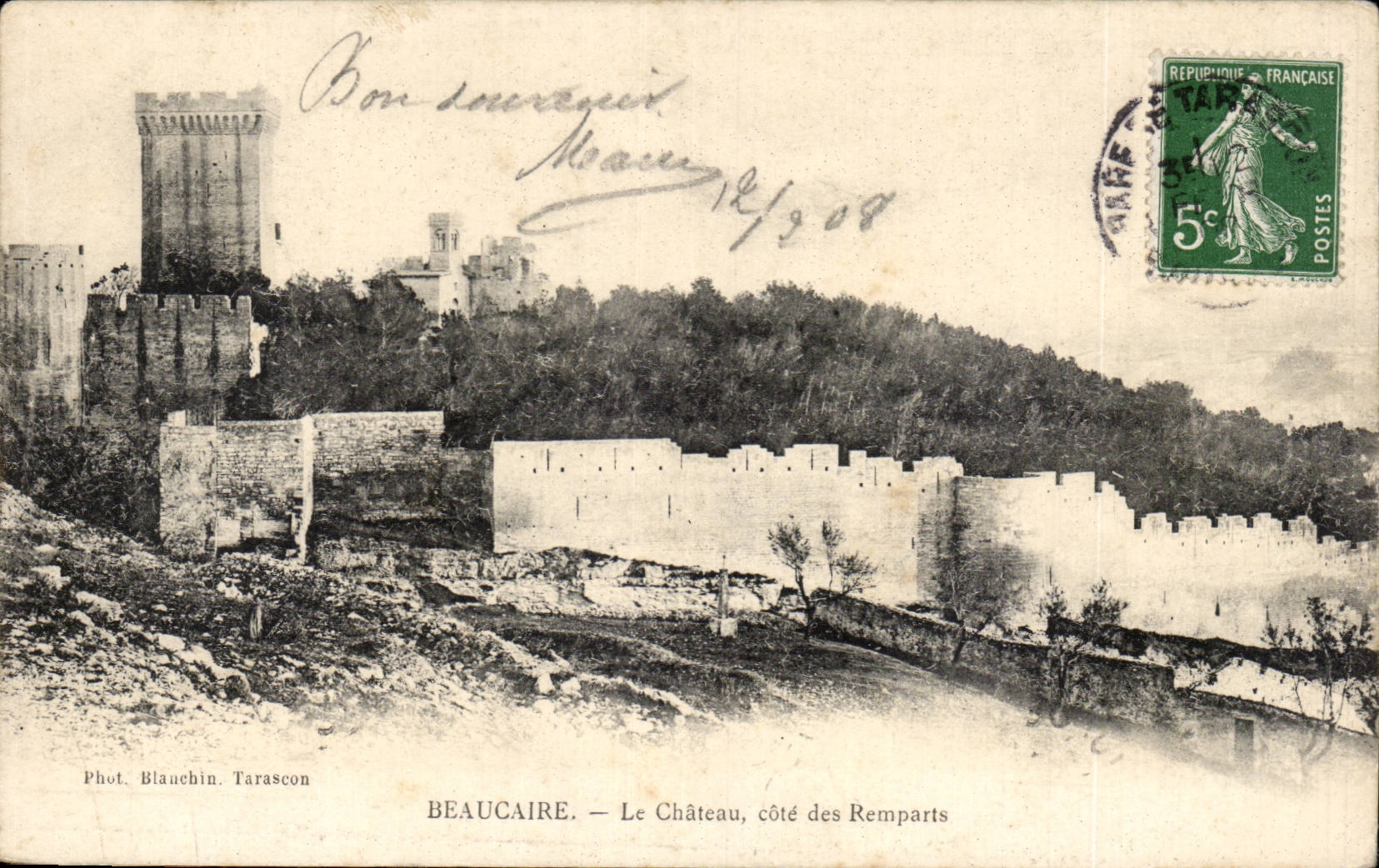 CPA Beaucaire das Schloss bemisst Wande