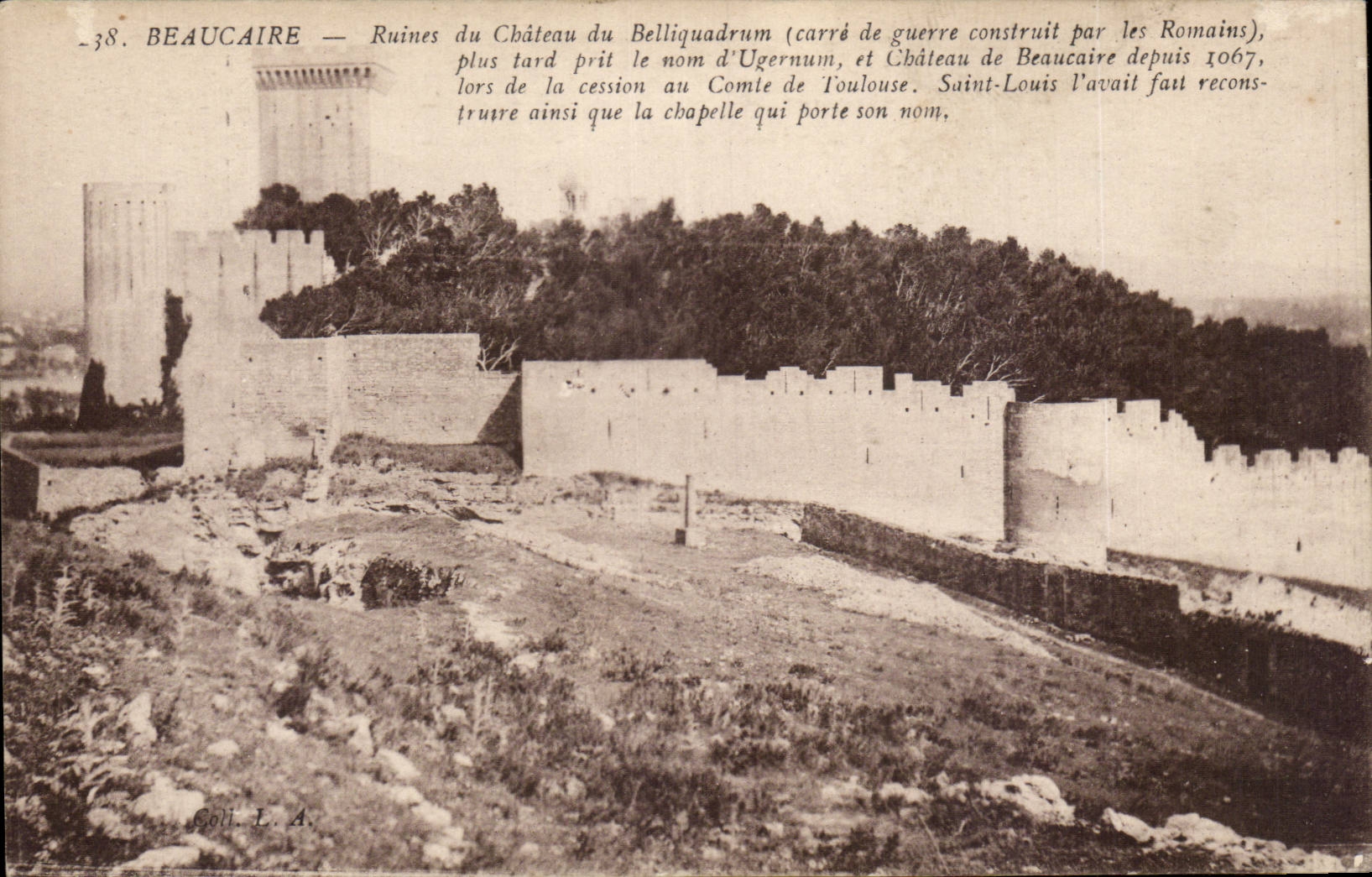 CPA Beaucaire the castle Dimensions walls