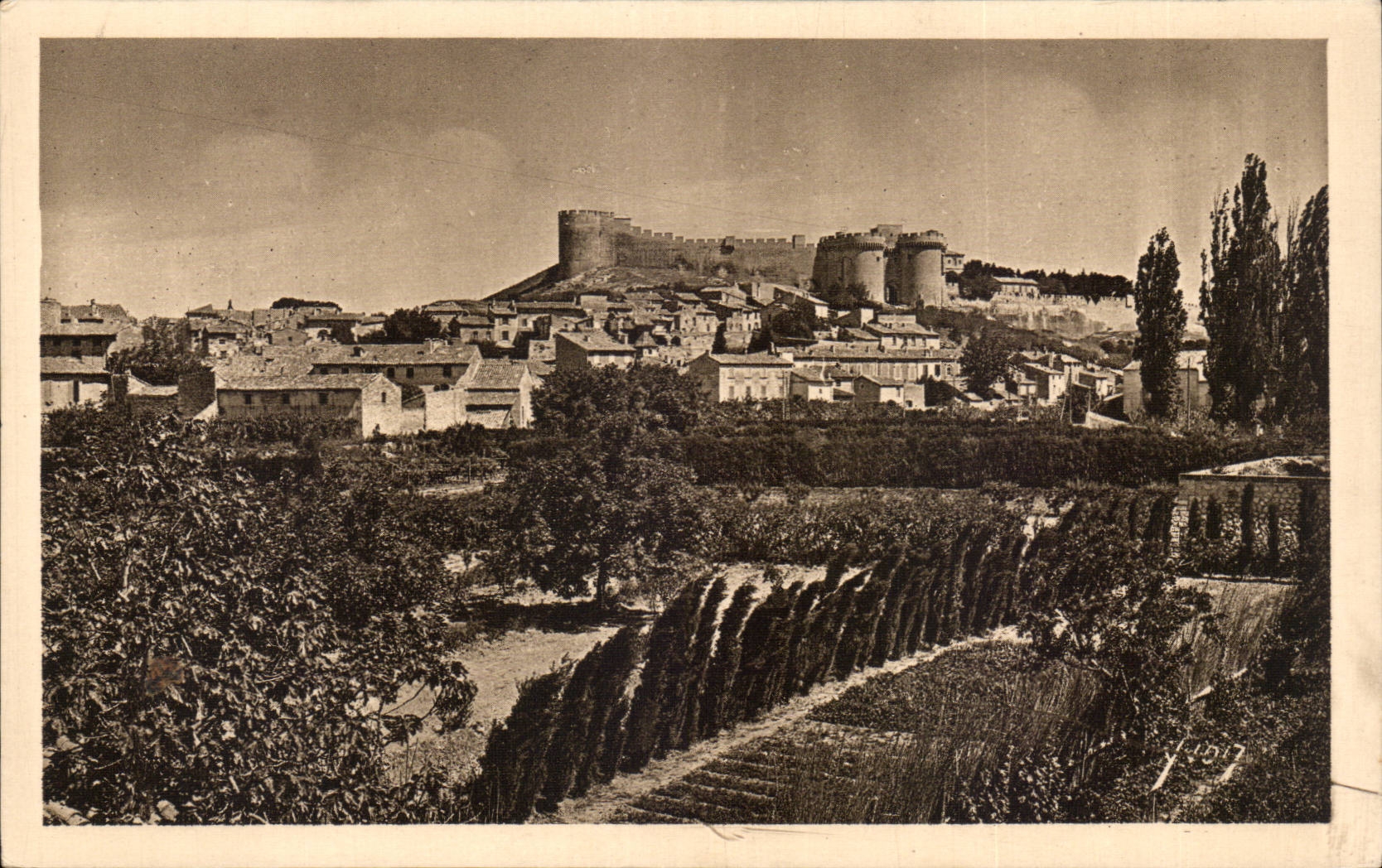 CPA Villeneuve Avignon das Schloss