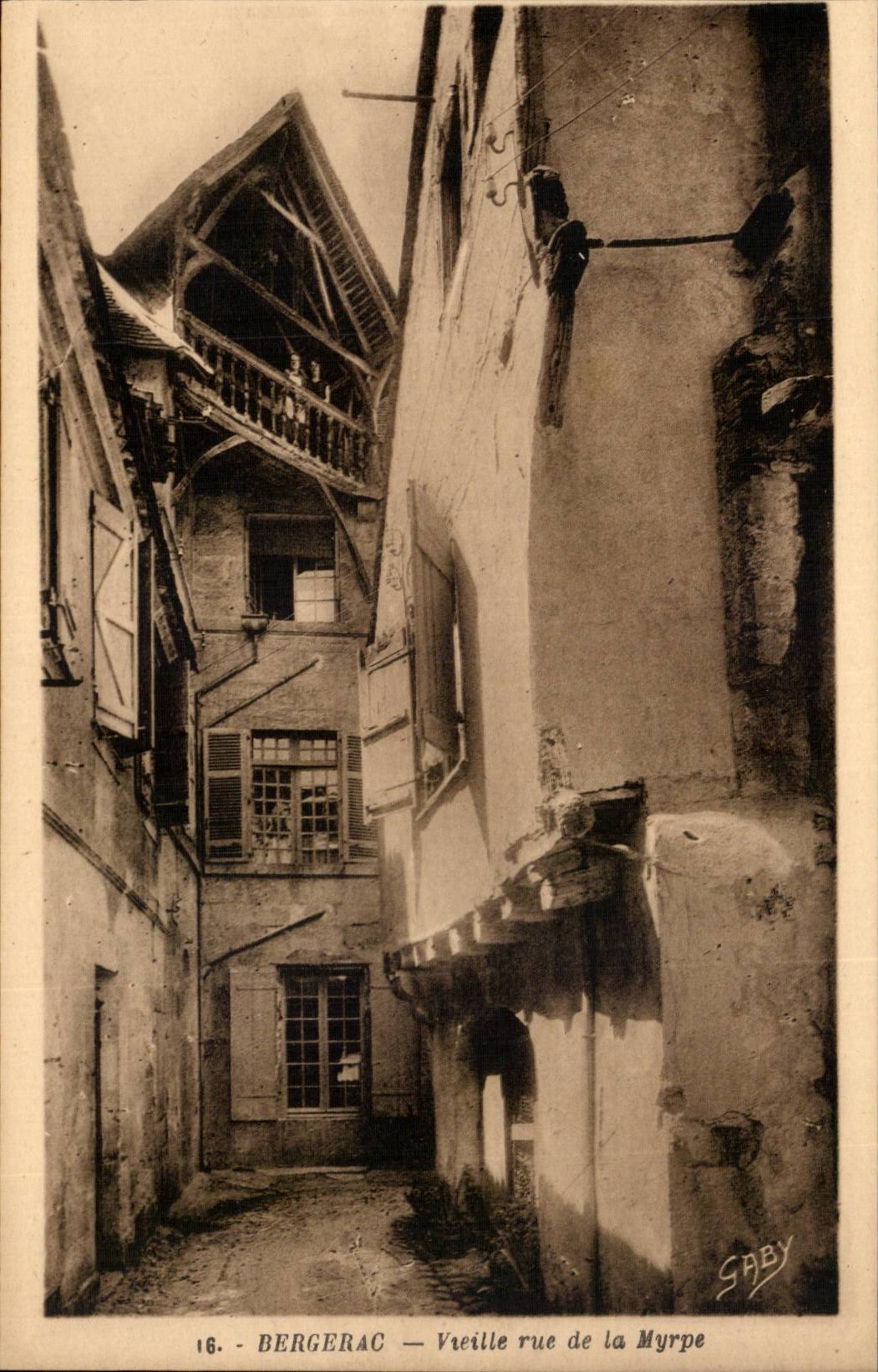 CPA Bergerac Old woman street of Myrpe