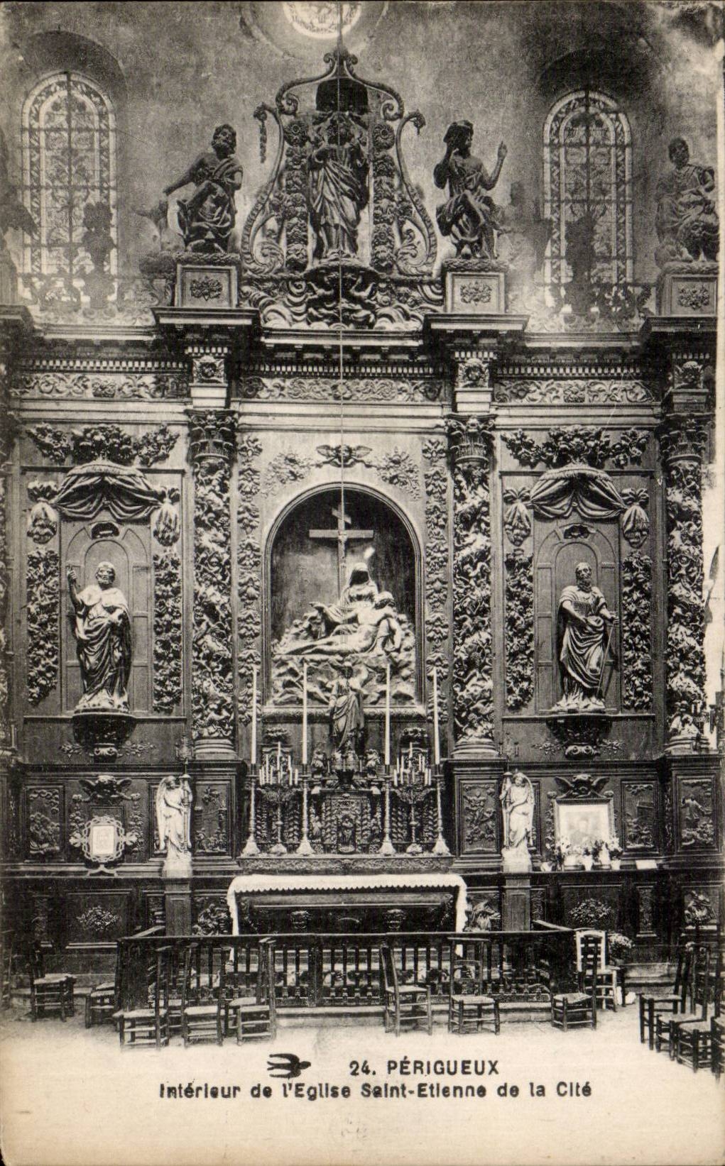 CPA Interior Perigueux of the church Saint Etienne of the ISCED