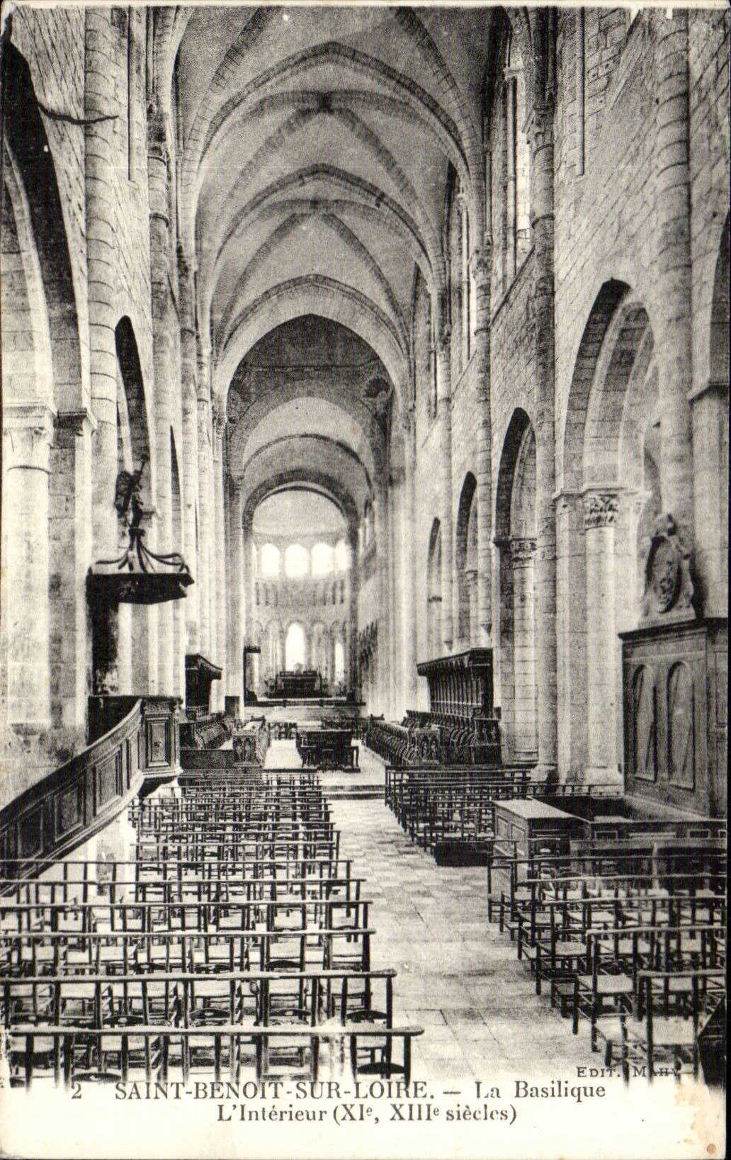 CPA Saint Benoit on the Loire the basilica Interior