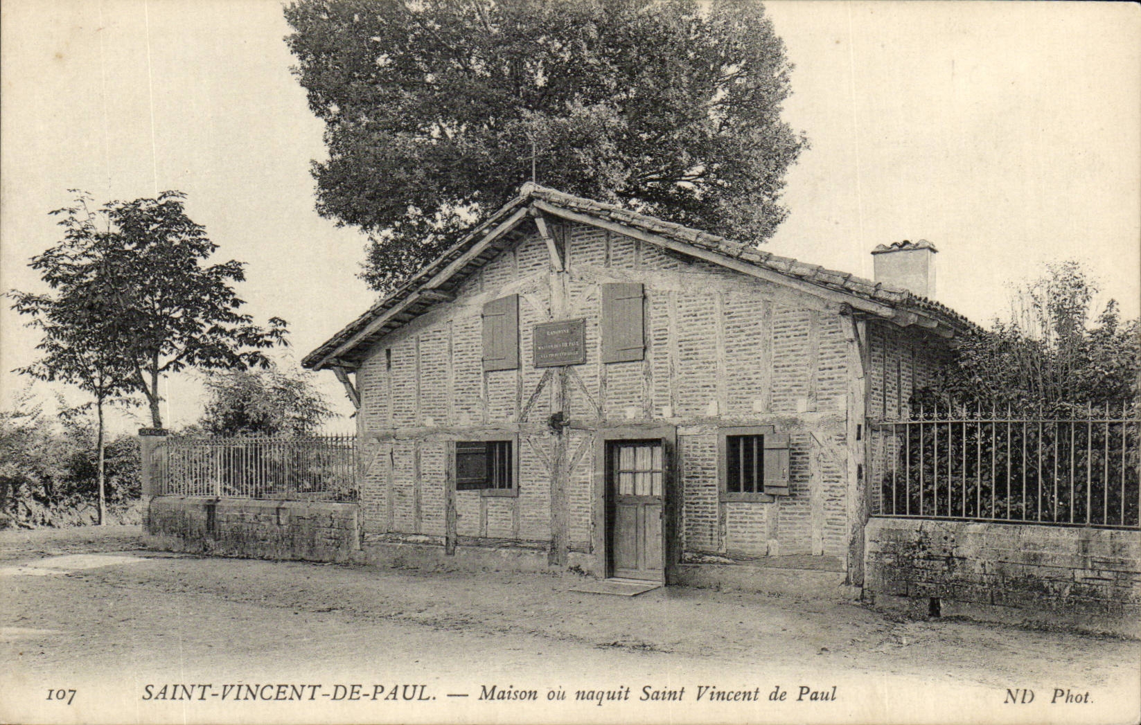 CPA Saint Vincent of Paul House or was born Saint Vincent from Paul