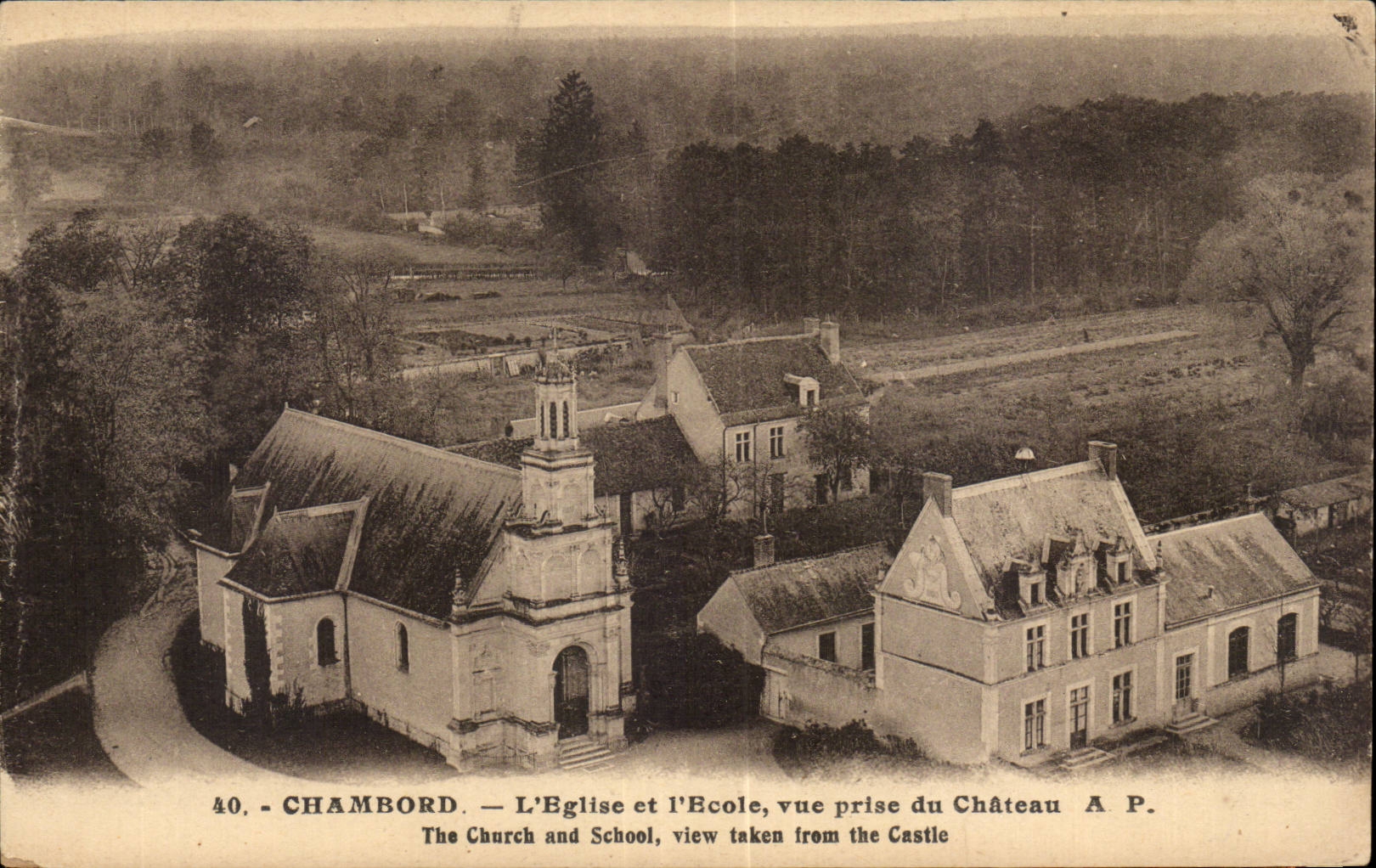 CPA Chambord L'eglise et l'ecole Vue prise du chateau