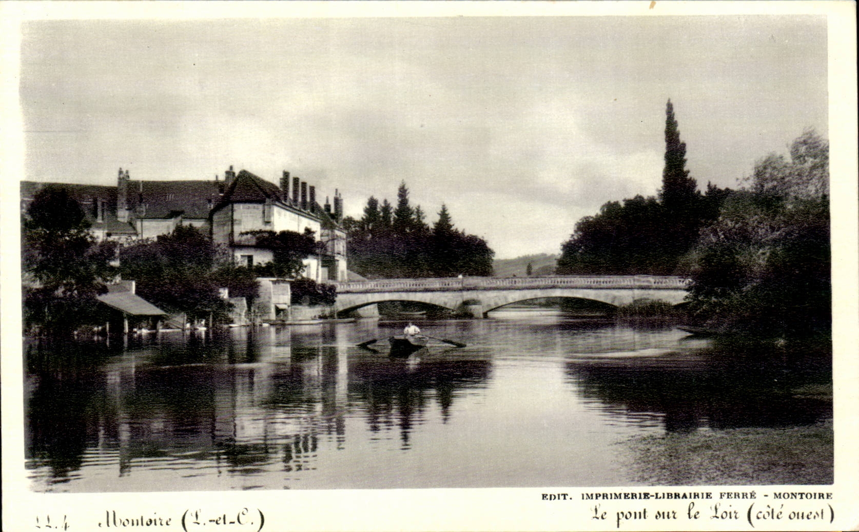 CPA Montoire sur Loire Le chateau Le pont sur le Loir
