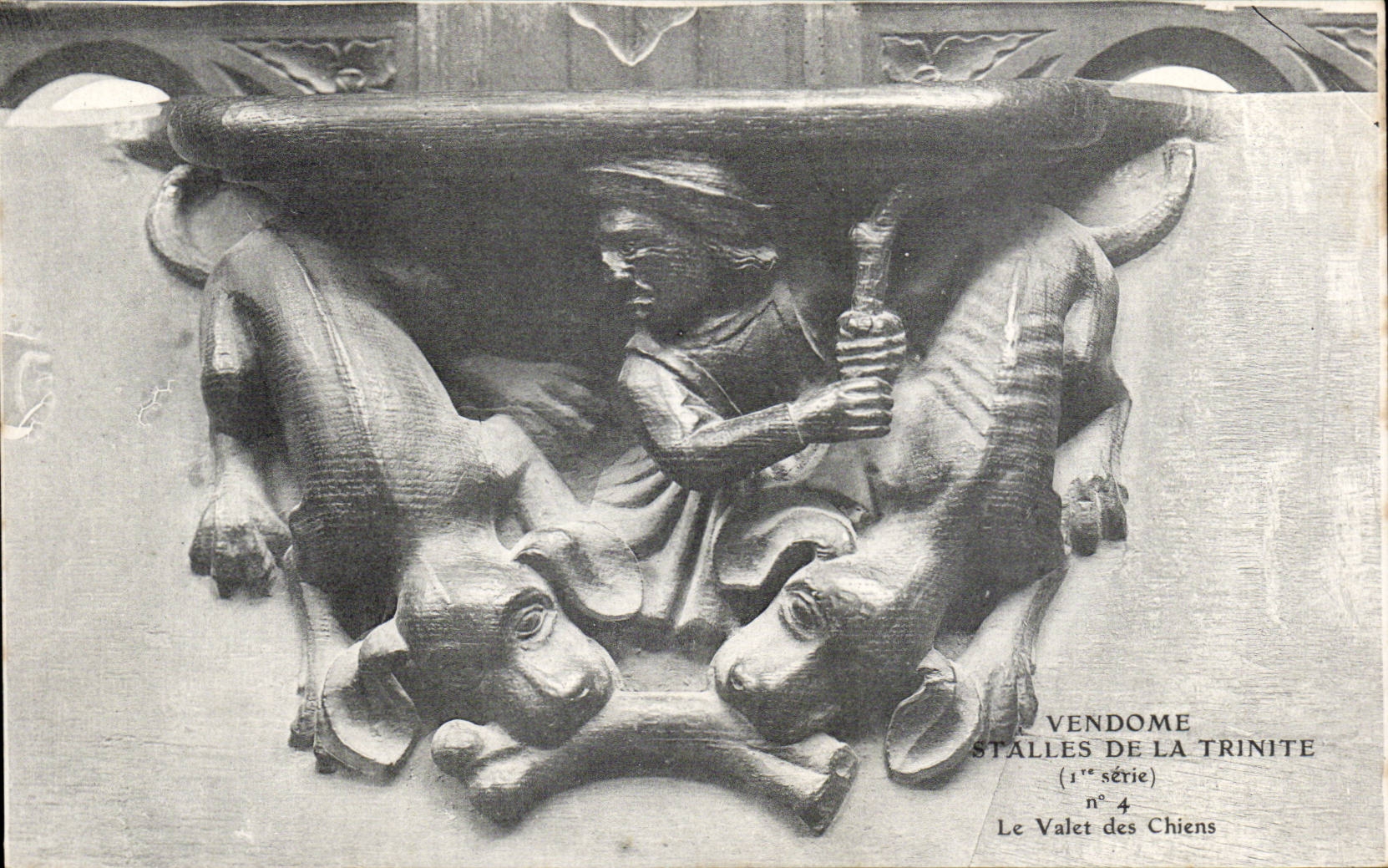 CPA Vendome Stalles de la Trinite Le valet des chiens