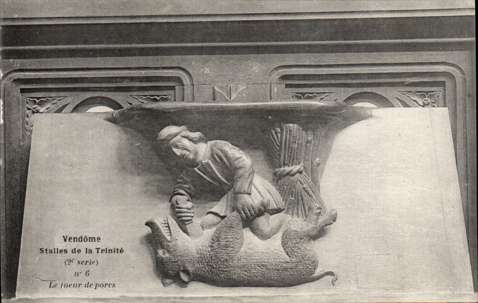 CPA Vendome Stalles de la Trinite Le tueur de porcs Cochon Pig