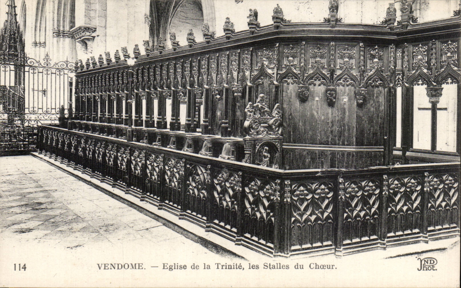 CPA Vendome Eglise de la Trinite Les stalles du choeur
