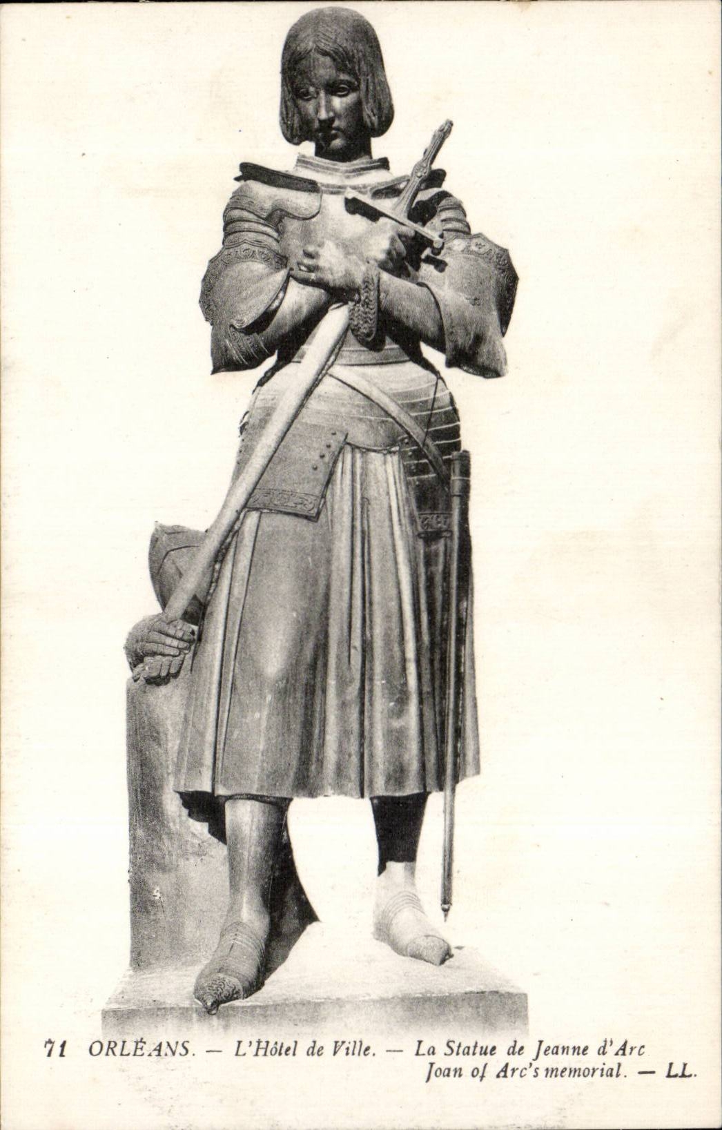 CPA Orleans Town hall Statue of Jeanne of arc