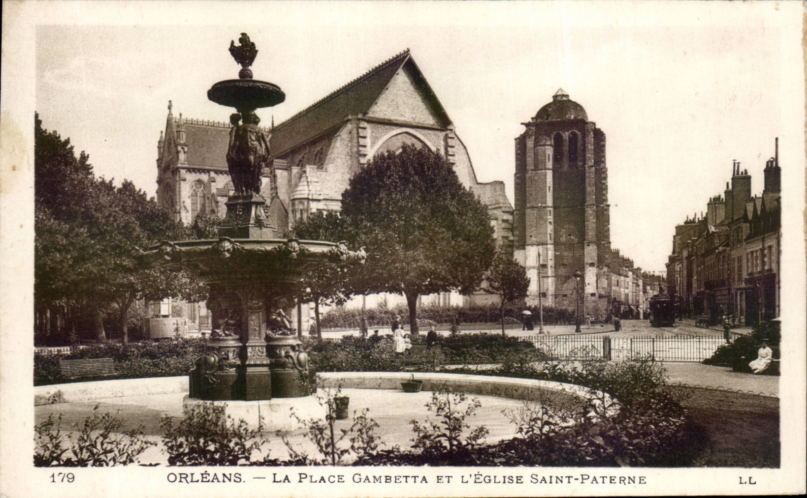 CPA Orleans the Gambetta place and the church Saint Benevolent