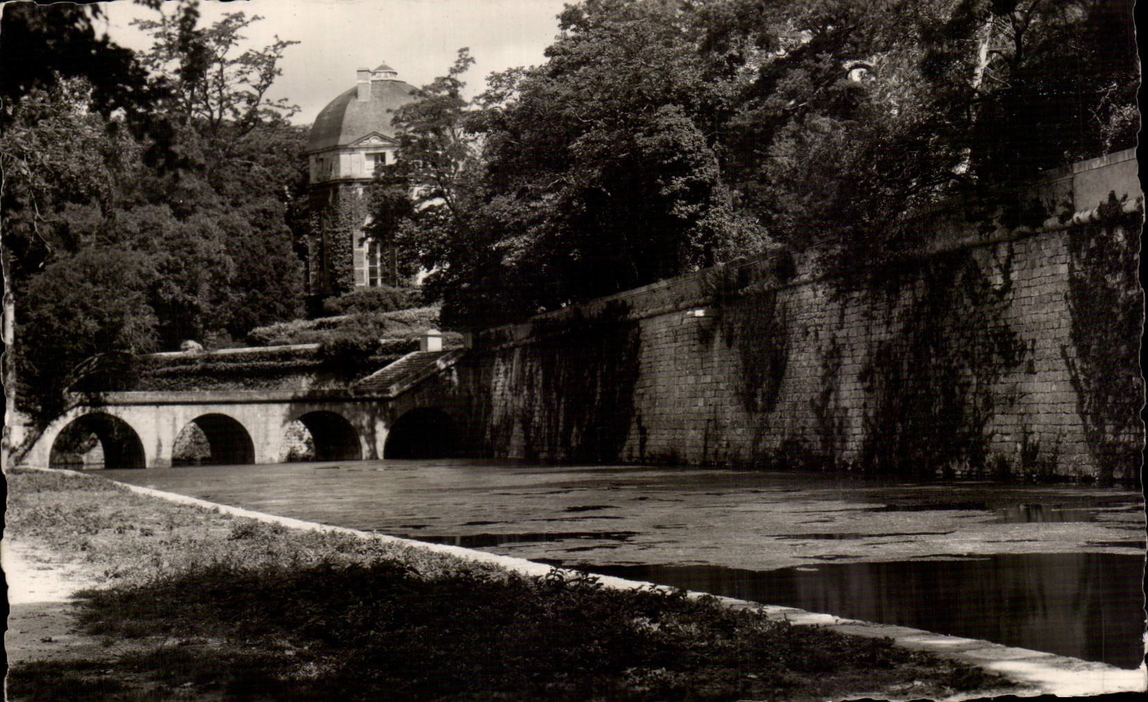 CPSM Chateauneuf on the Loire ditches