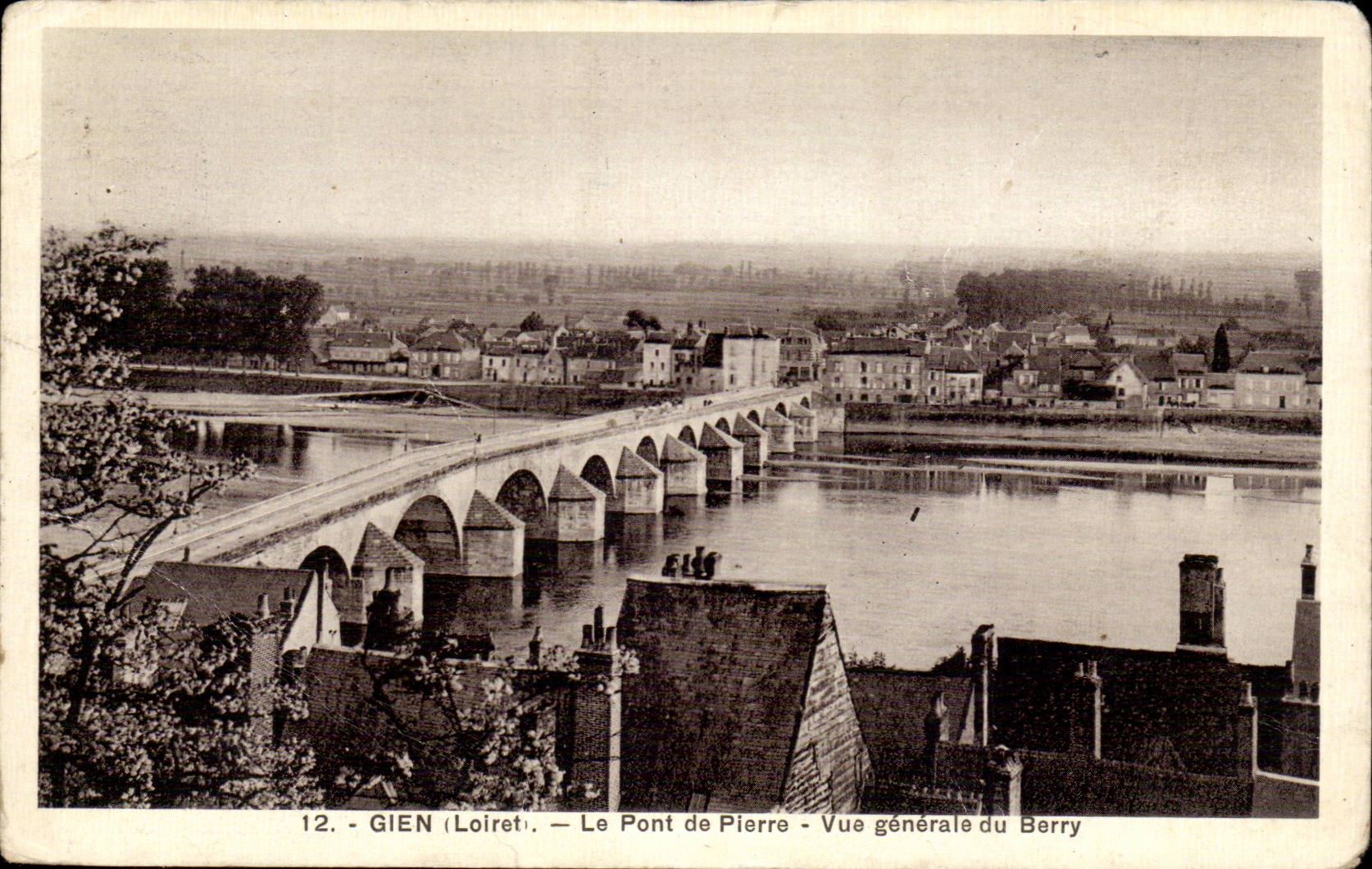 CPA Gien the stone bridge View of Berry
