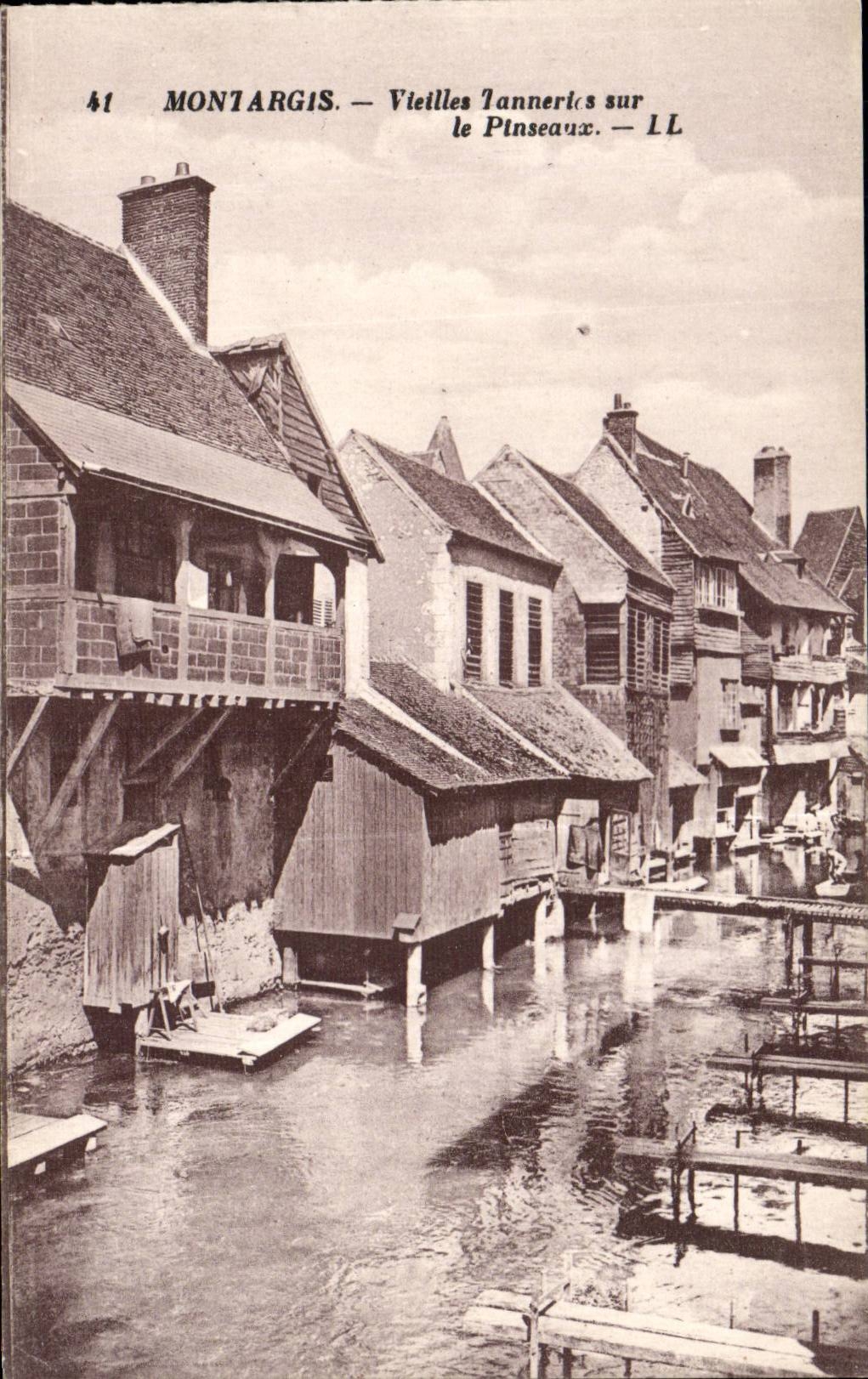 CPA Montargis Gerberei der alten Frau auf Pinseaux