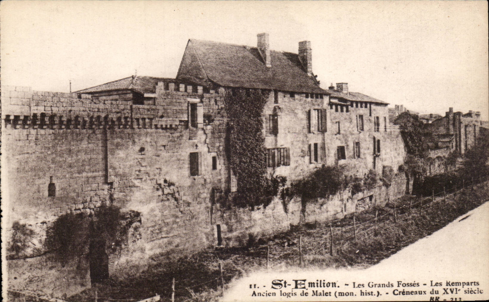 CPA Saint Emilion large pits walls Old home of Malet