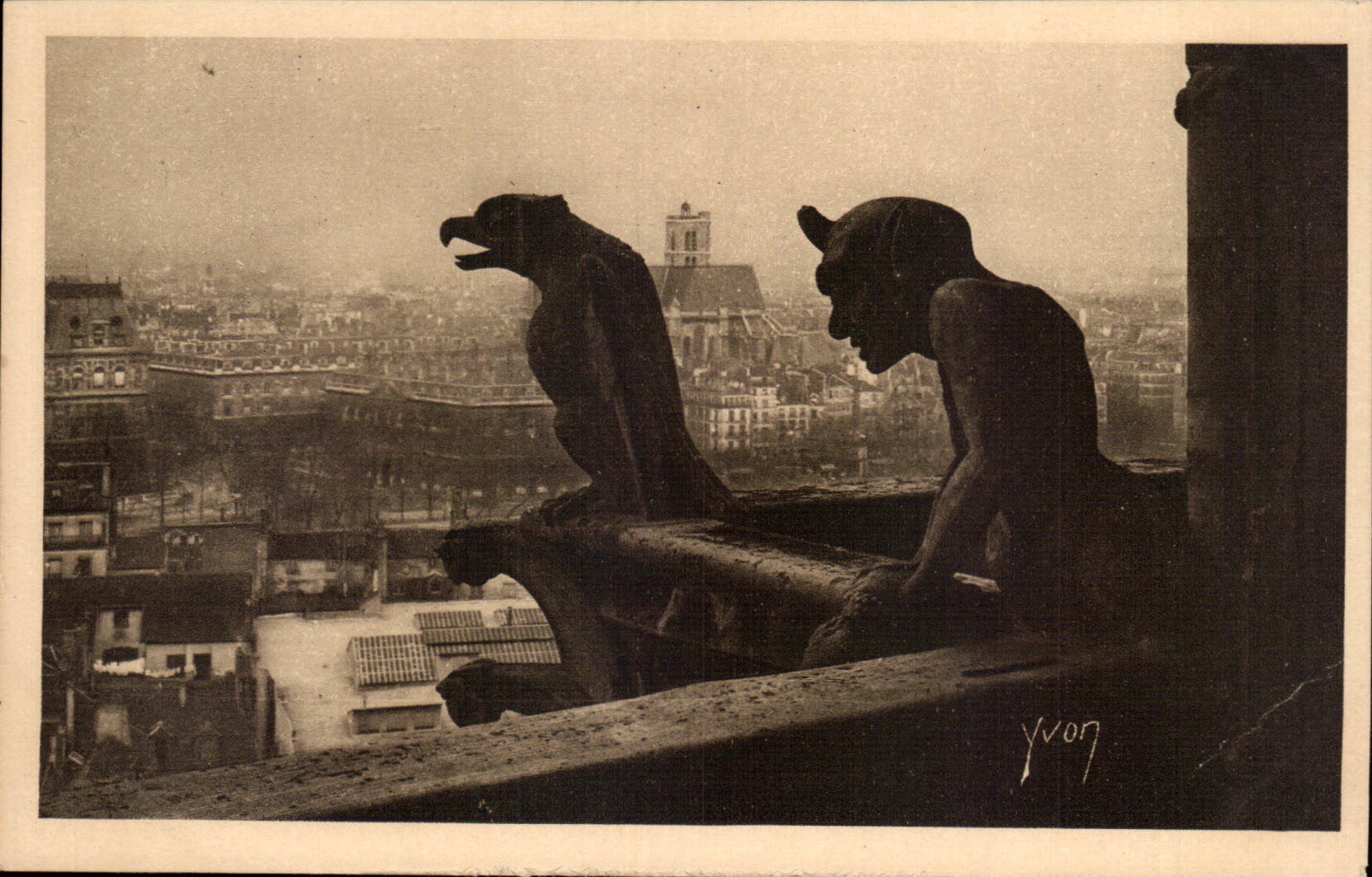 CPA Paris Eglise Notre Dame Detail de la facade nord 