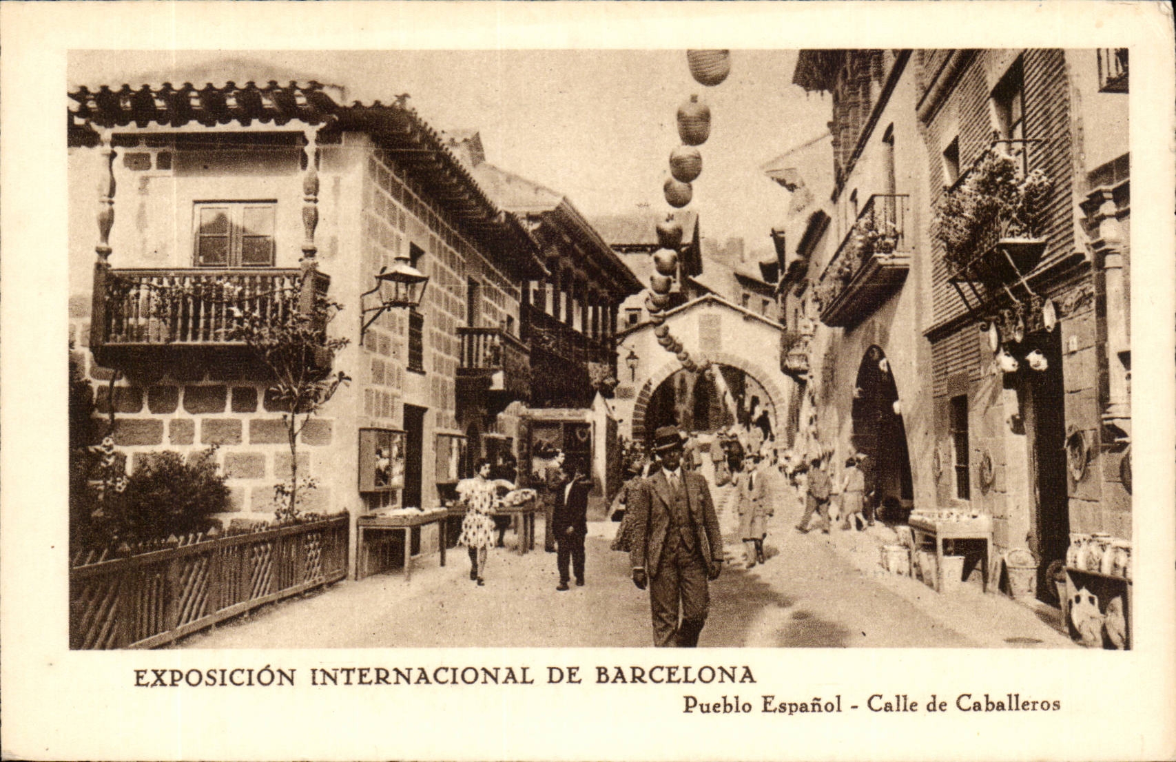 CPA Spain Spain Espana Exposicion Internacional de Barcelona Pueblo Espanol Fixes of Caballeros