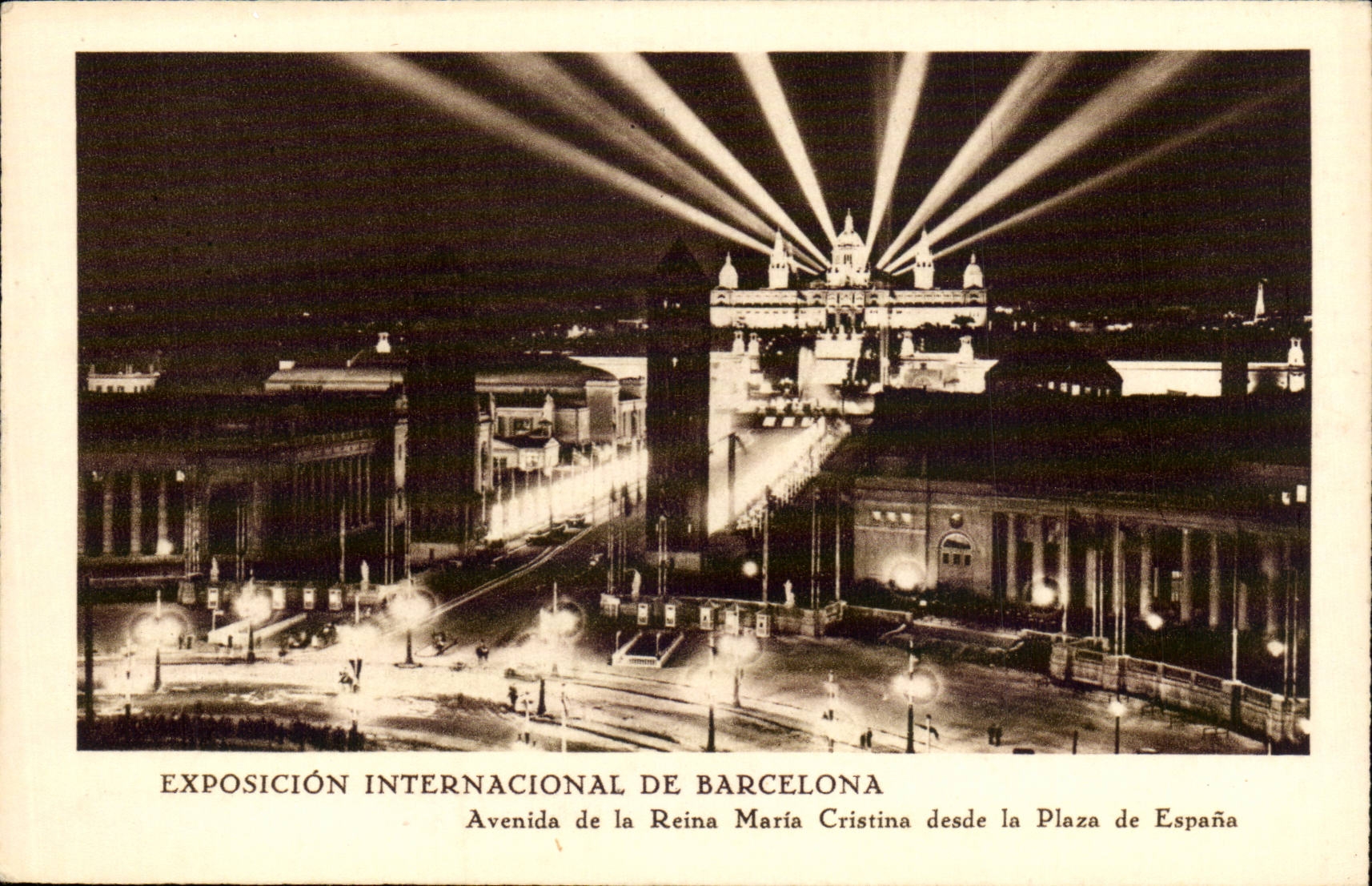 CPA Spain Spain Espana Exposicion Internacional de Barcelona Avenida of Reina Maria Cristina Desde Plaza de Espa