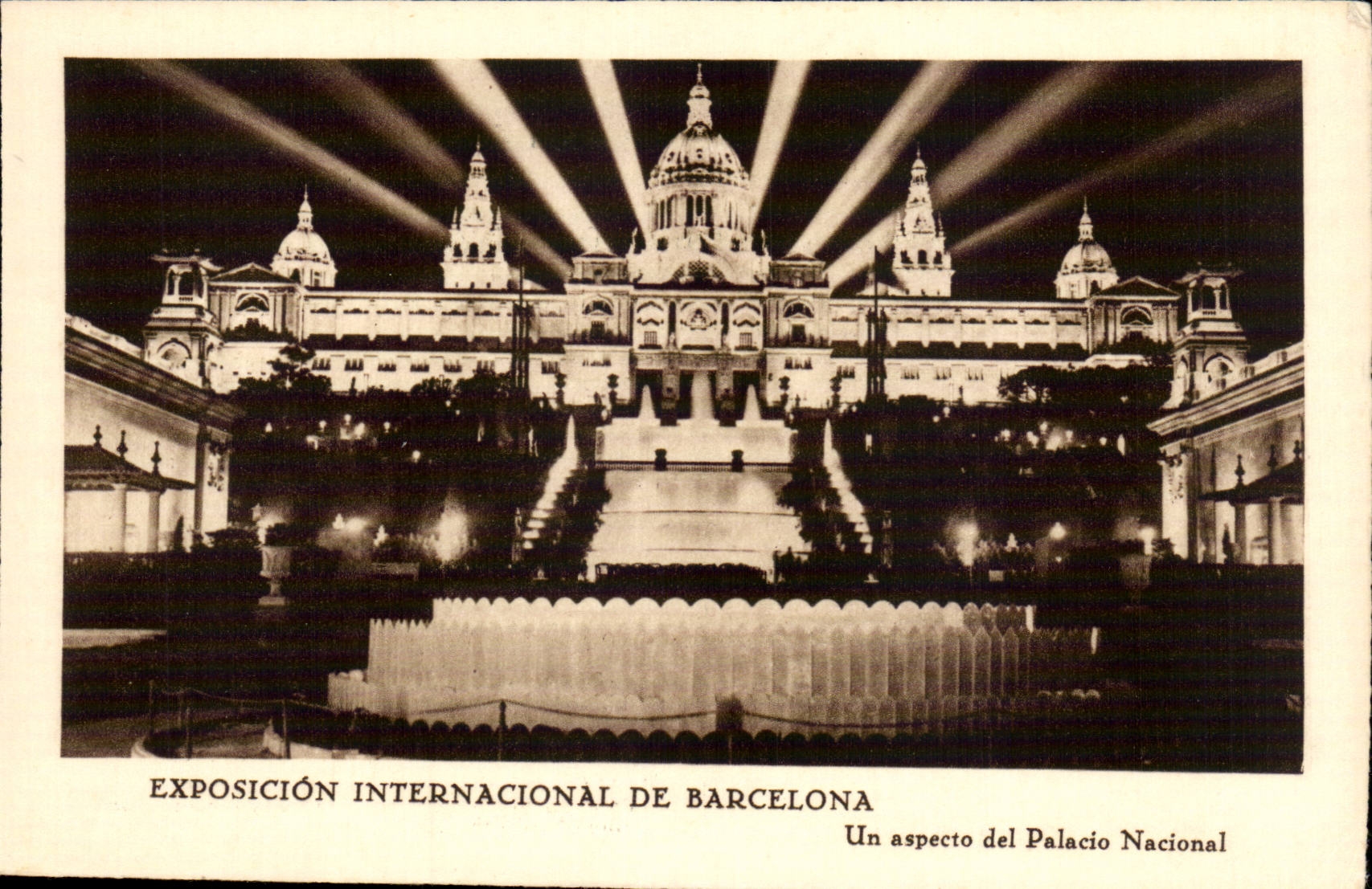 CPA Spain Spain Espana Exposicion Internacional de Barcelona a aspecto LED palacio nacional