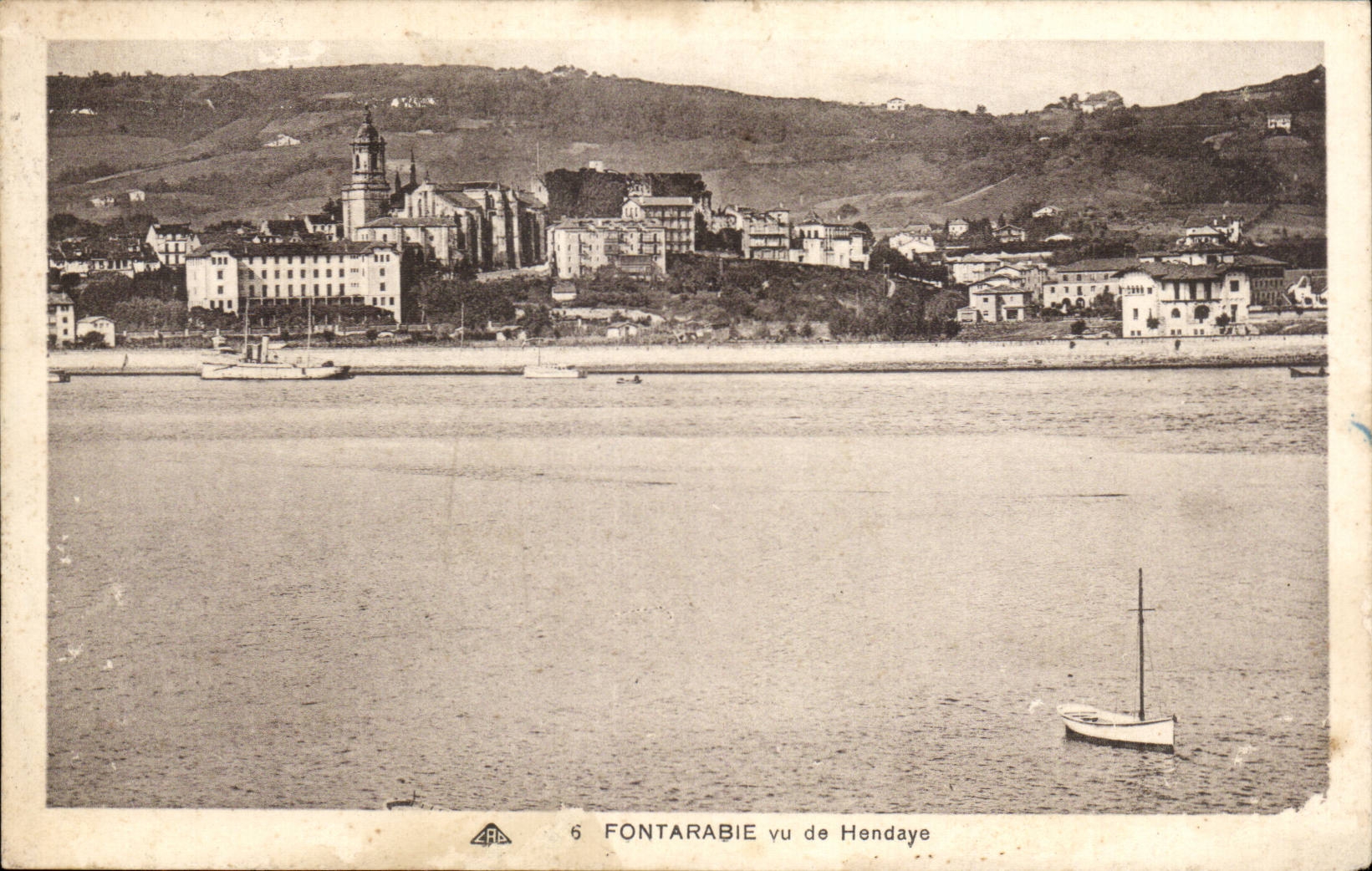 CPSM Spain Spain Espana Fontarabie seen of Hendaye