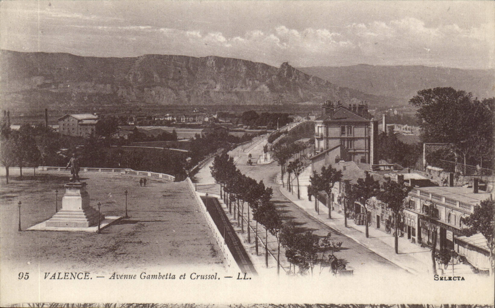 CPA Wertigkeit die Gambetta und Crussol auftrat