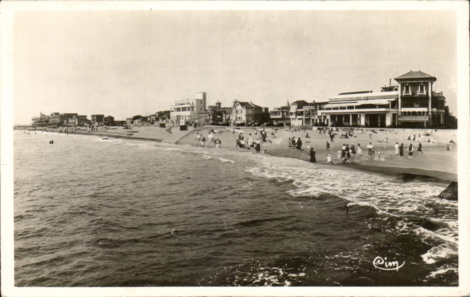 CPSM Palavas floods the beach and the casino