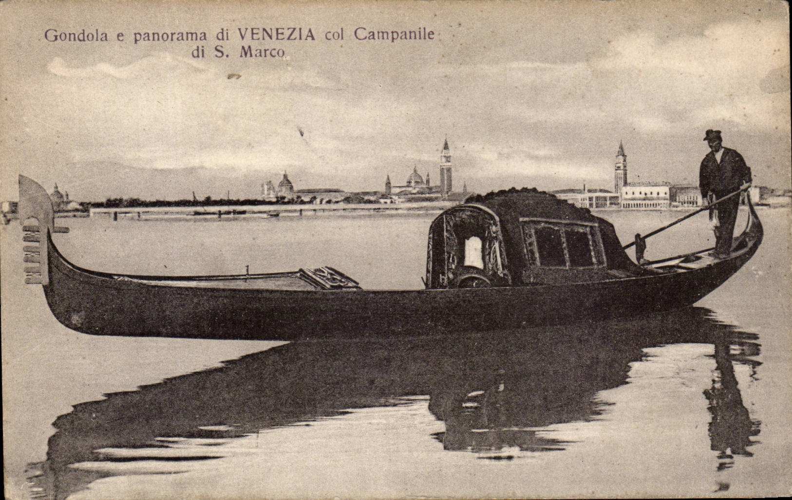 CPA Italy Italia Gondola E panorama di Venezia collar Bell-tower di S Marco