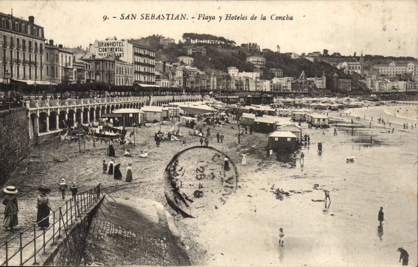 CPA Spain Espana Spain San Sebastian Playa there hoteles of Concha