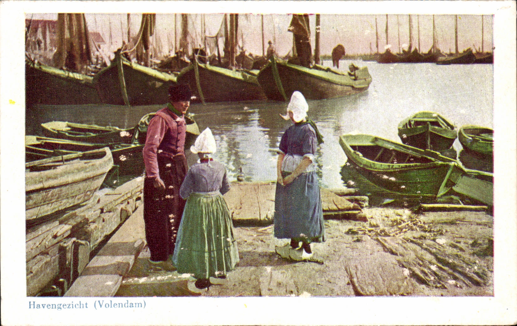 CPA the Netherlands Havengezicht Volendam Folklore Costume