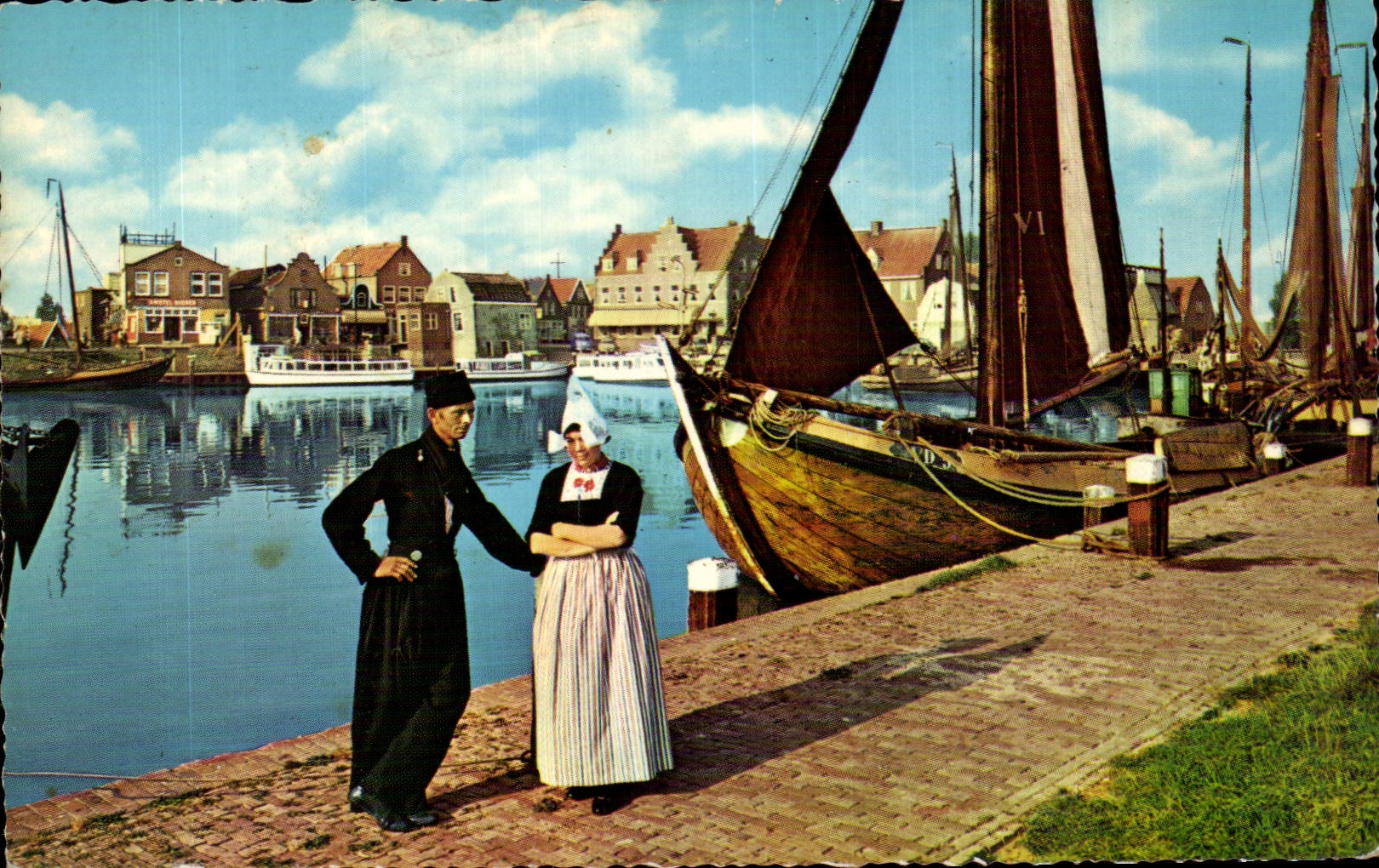 CPA the Netherlands Volendam Folkore