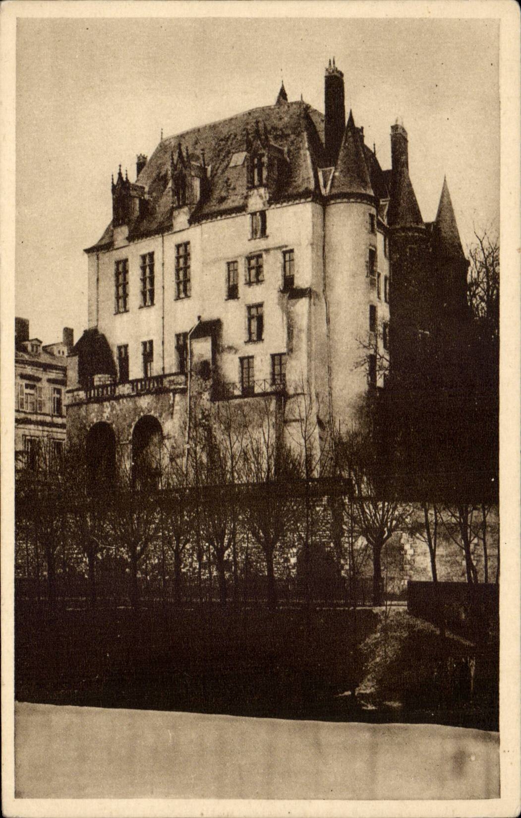 CPA Chateauroux Le castle Raoul NR