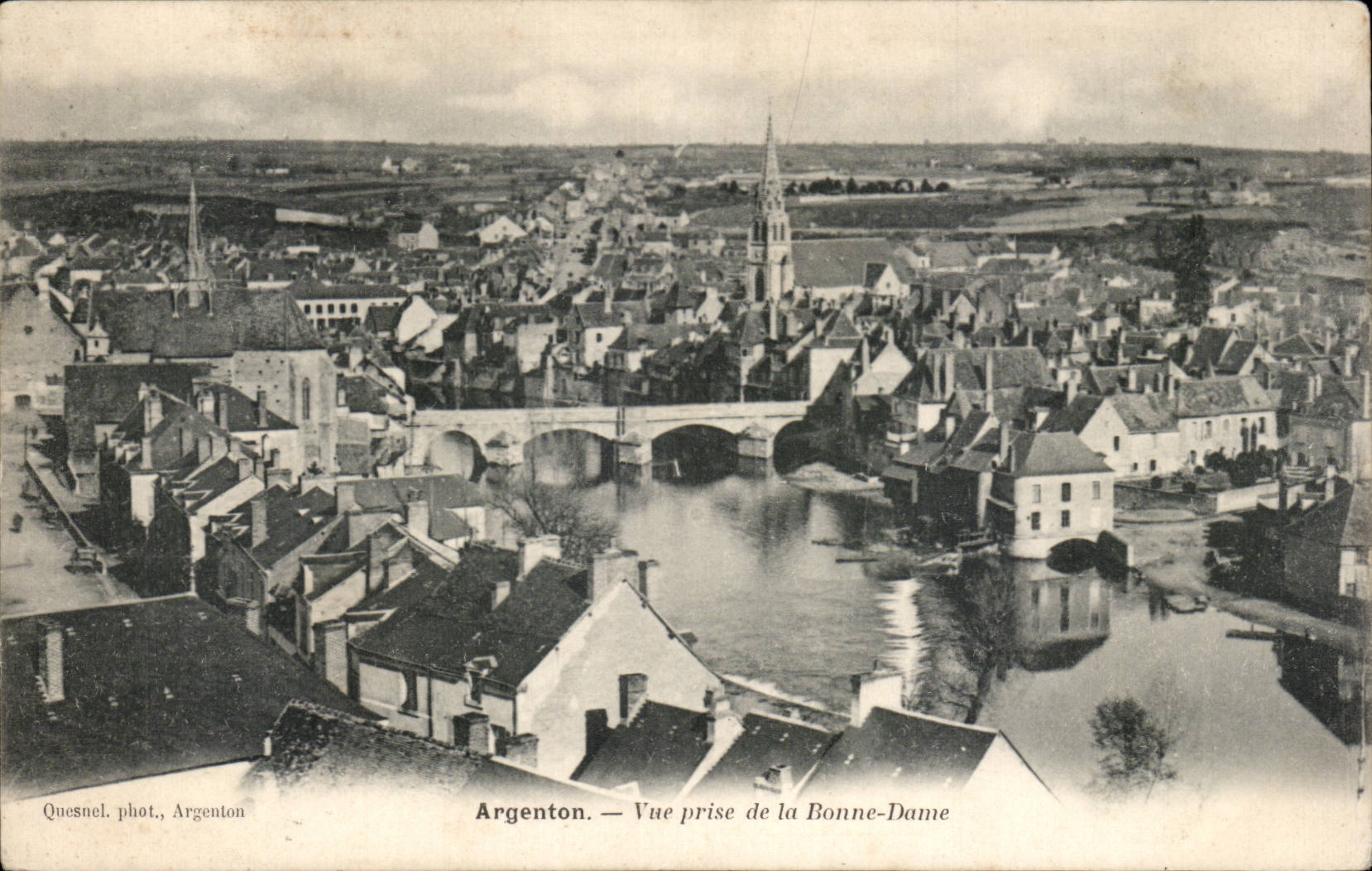 Plata de niquel de CPA en el hueco visto de la buena senora