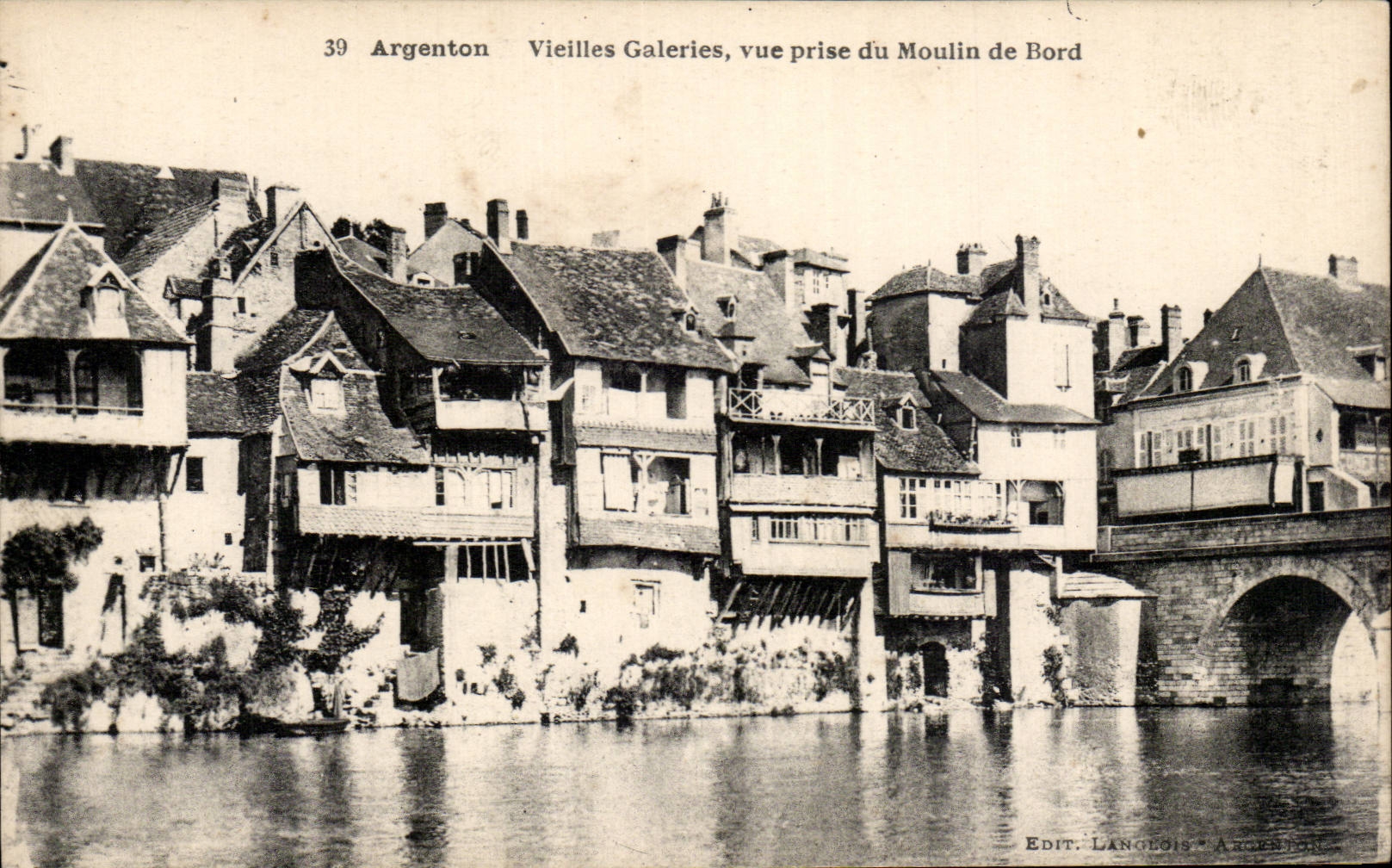 Plata de niquel de CPA en las galerias huecos de las mujeres mayores vistas del molino del BORDE