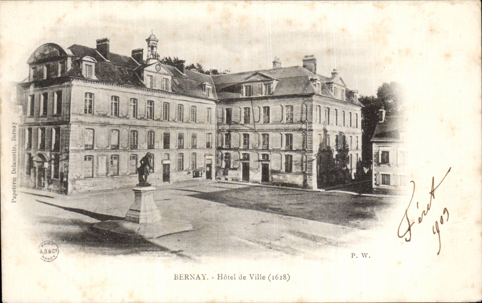 CPA Bernay Town hall