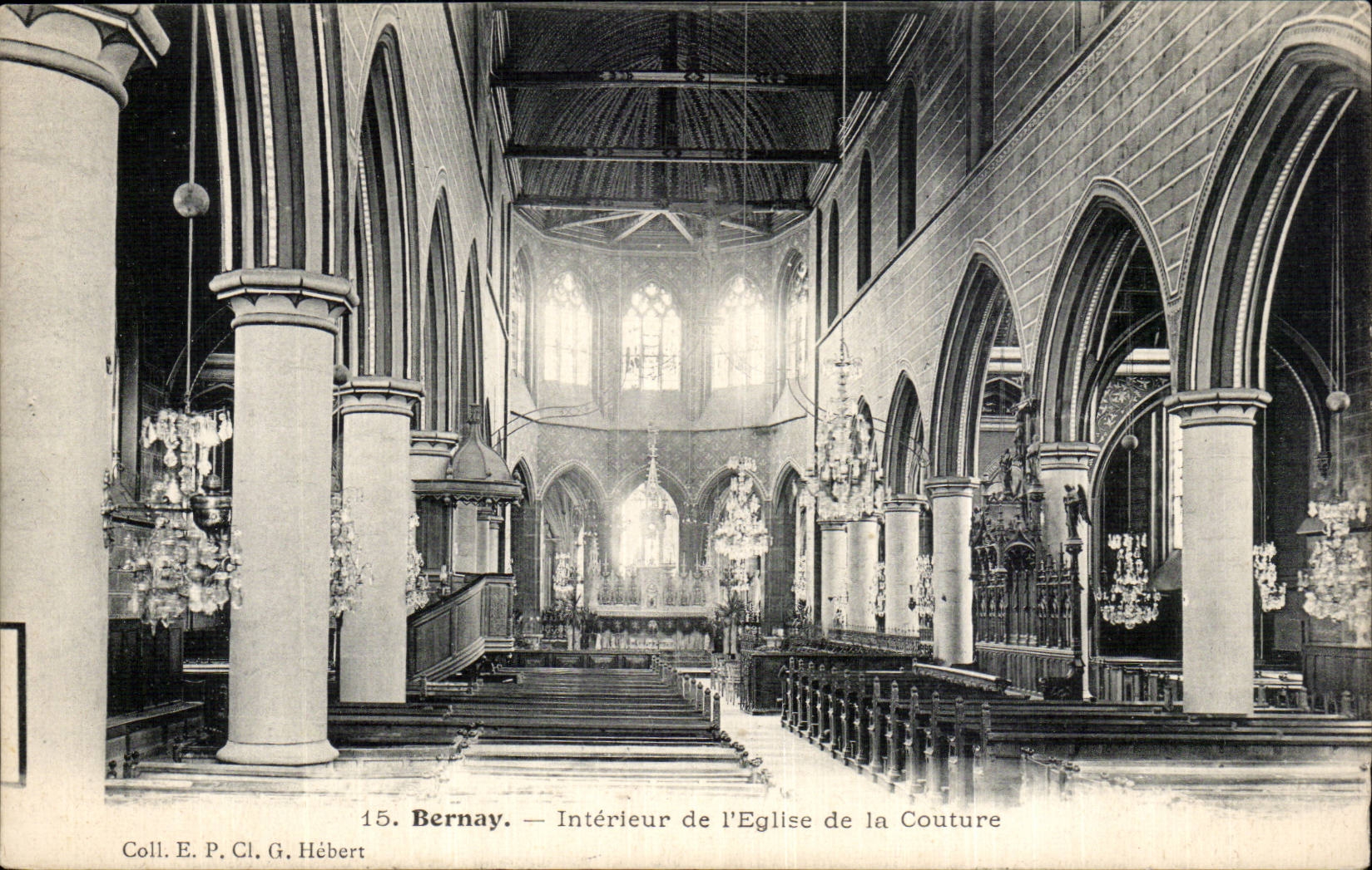 CPA Bernay Interieur de la l'eglise de la Couture