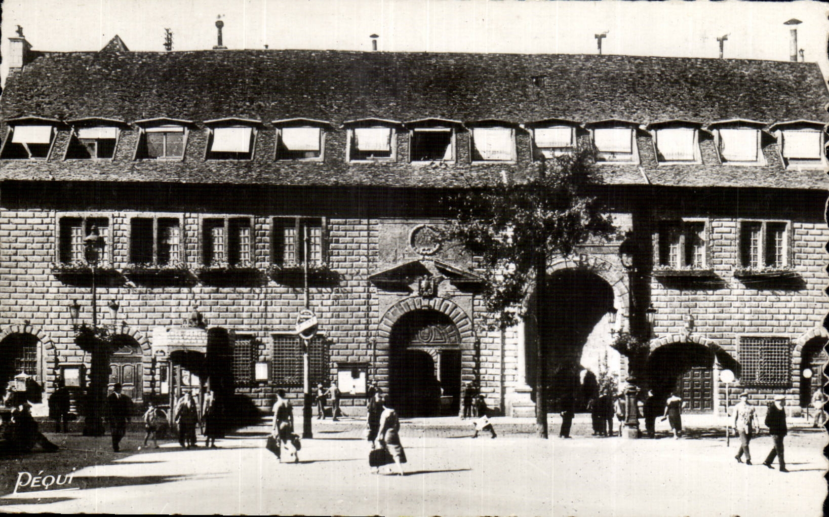 CPSM Besancon les Bains the town hall
