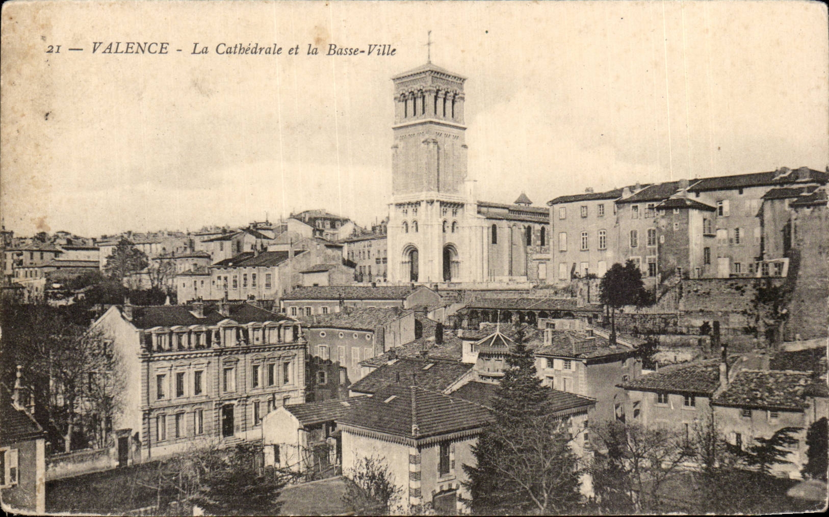 Valencia de CPA en el Rhone la catedral y la ciudad baja