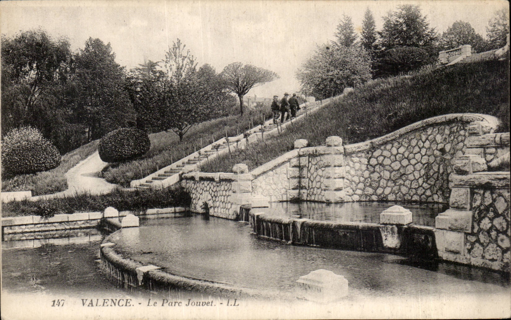 Valencia de CPA en el parque de Rhone Le Jouvet