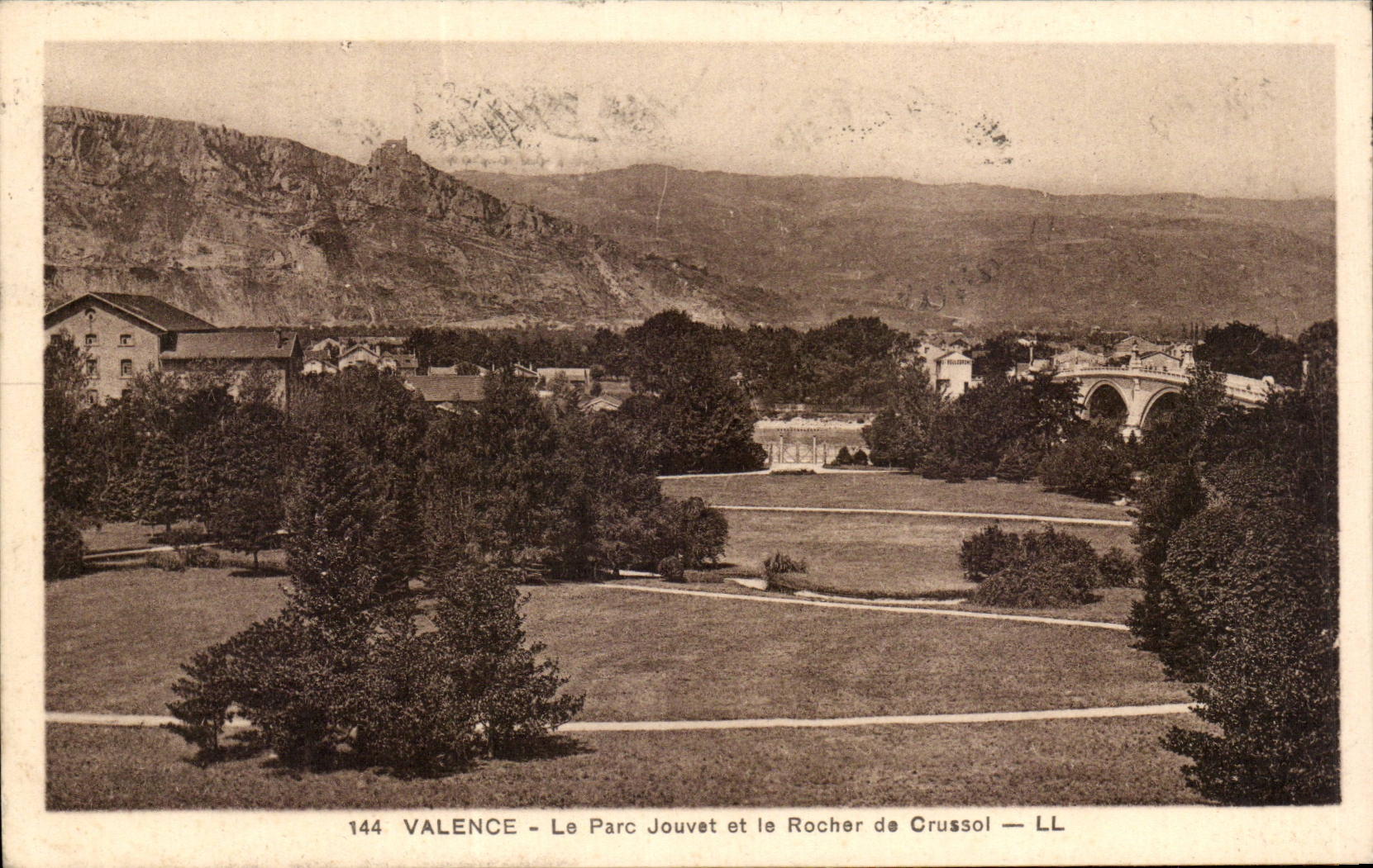 Valencia Le park Jouvet y la roca de CPA de Crussol