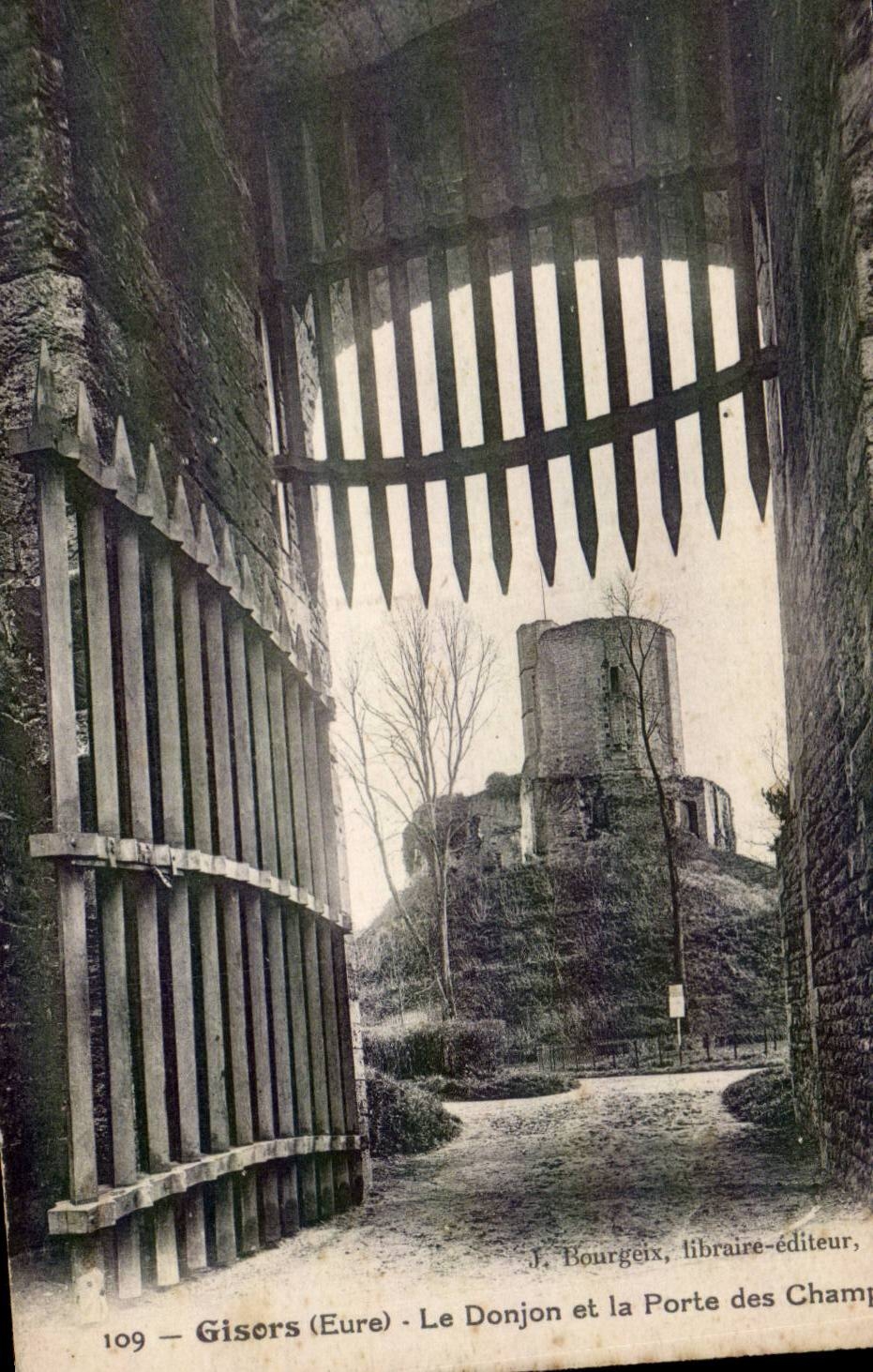 CPA Gisors Le donjon et la porte des champs