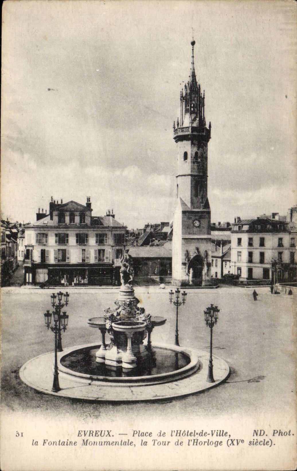 CPA Evreux Places town hall the monumental fountain the tower of the clock