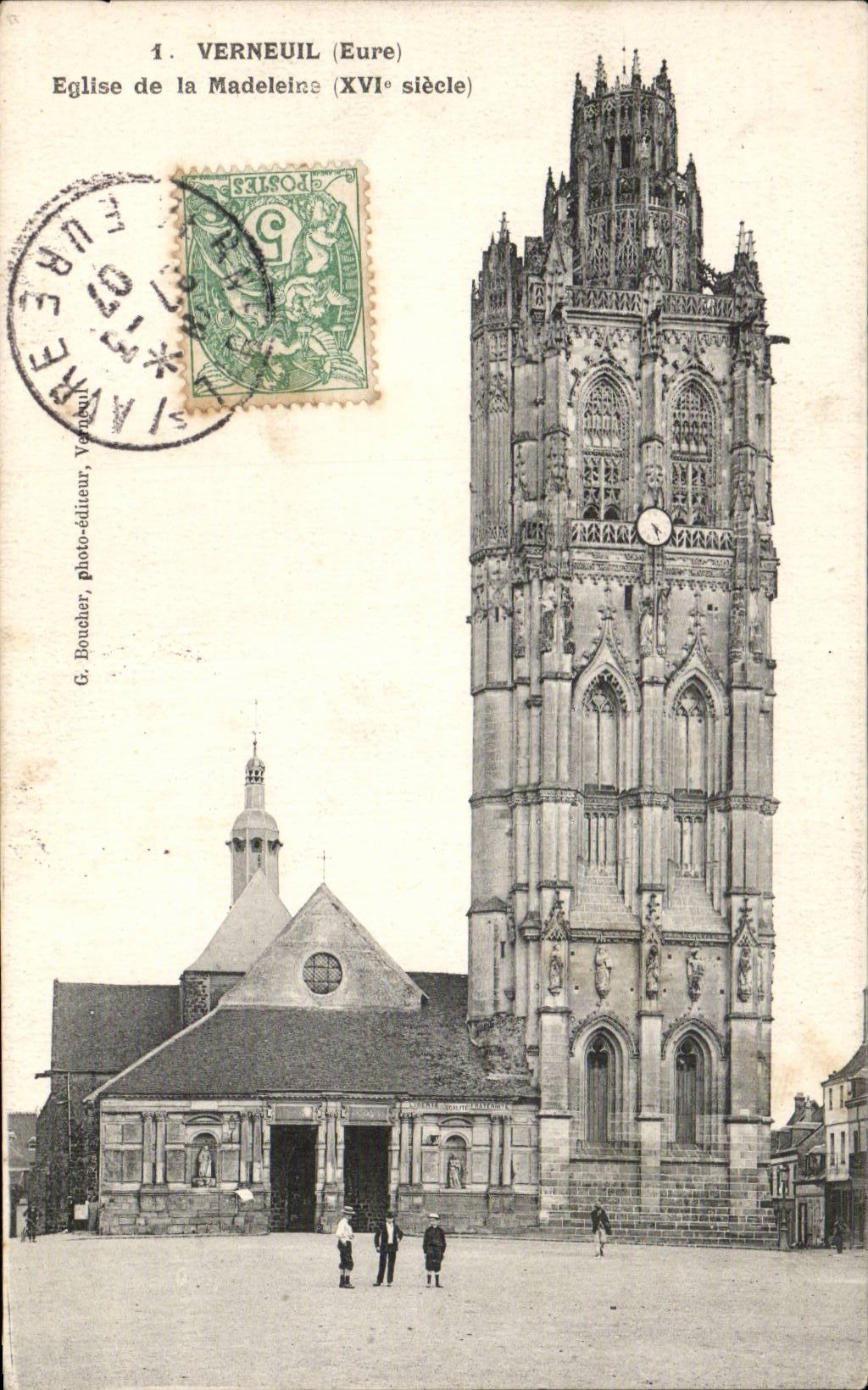 CPA Verneuil on Avre Church of the Madeleine