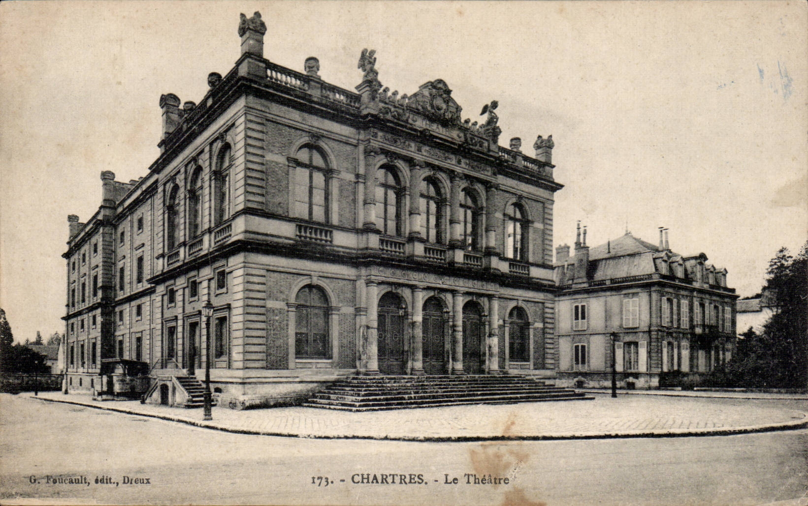 CPA Chartres Le theater