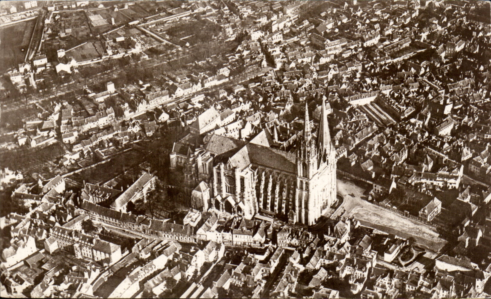 CPA Chartres View taken in the plane has 100 bills of quantities