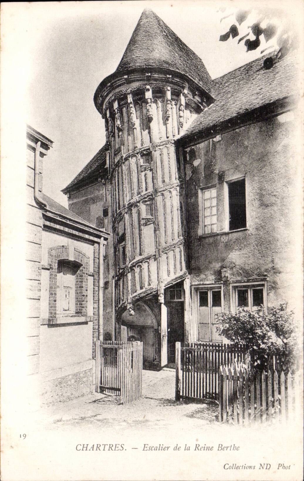 CPA Chartres Staircase of the Berthe Queen